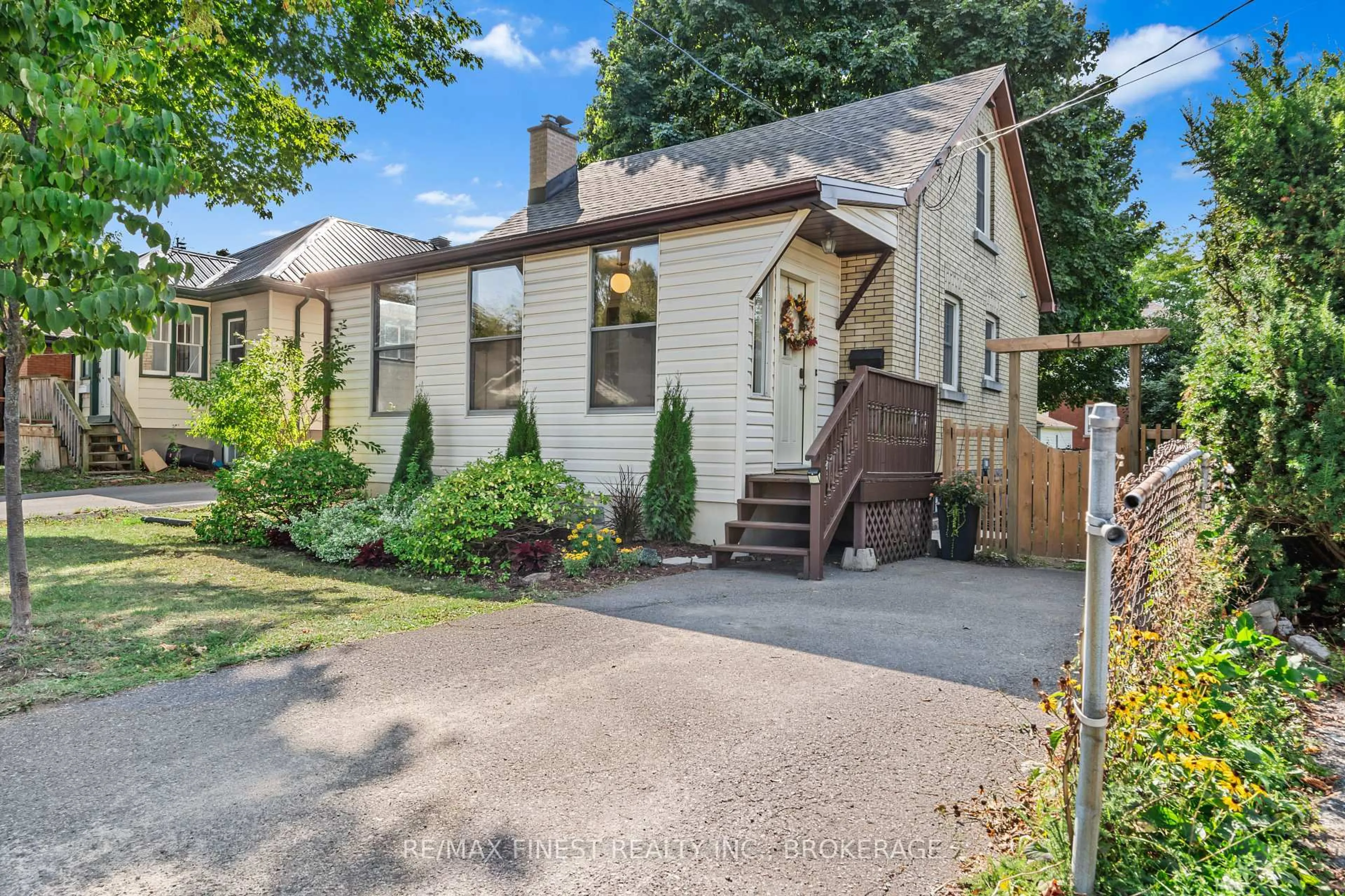 Home with vinyl exterior material, street for 14 Graham Ave, Kingston Ontario K7L 4H3