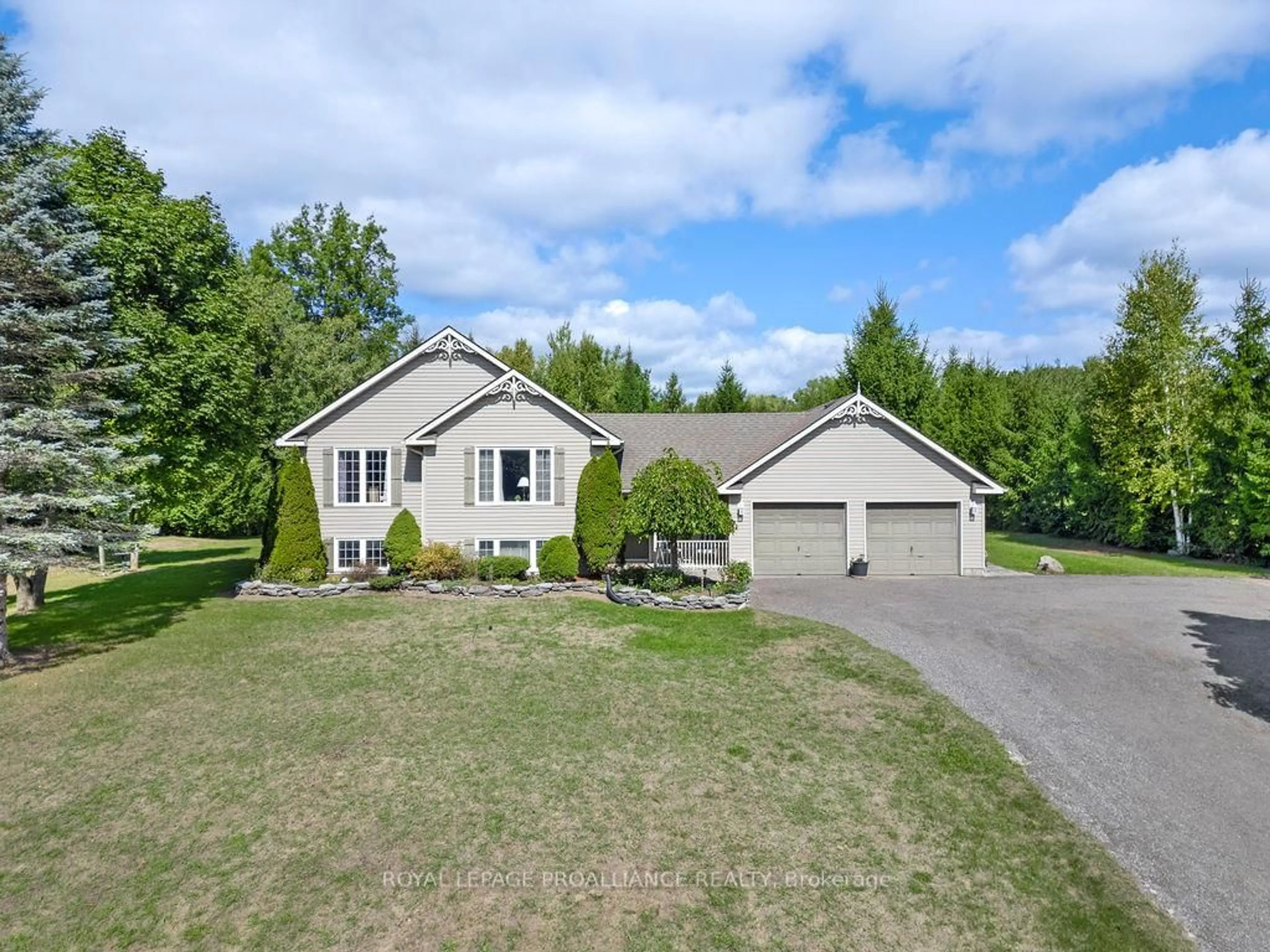 A pic from outside/outdoor area/front of a property/back of a property/a pic from drone, street for 16868 Telephone Rd, Ingleside Ontario K8V 5P4
