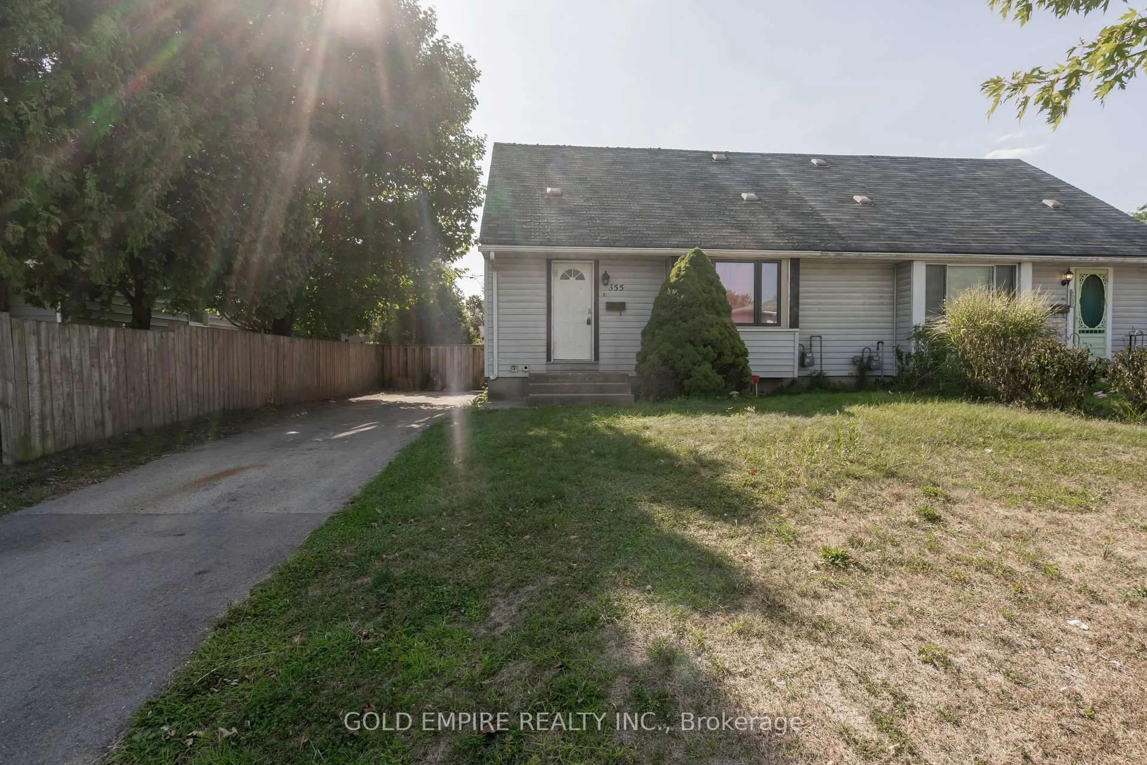 Unknown for 355 FLANDERS Row, London East Ontario N5Y 1C3