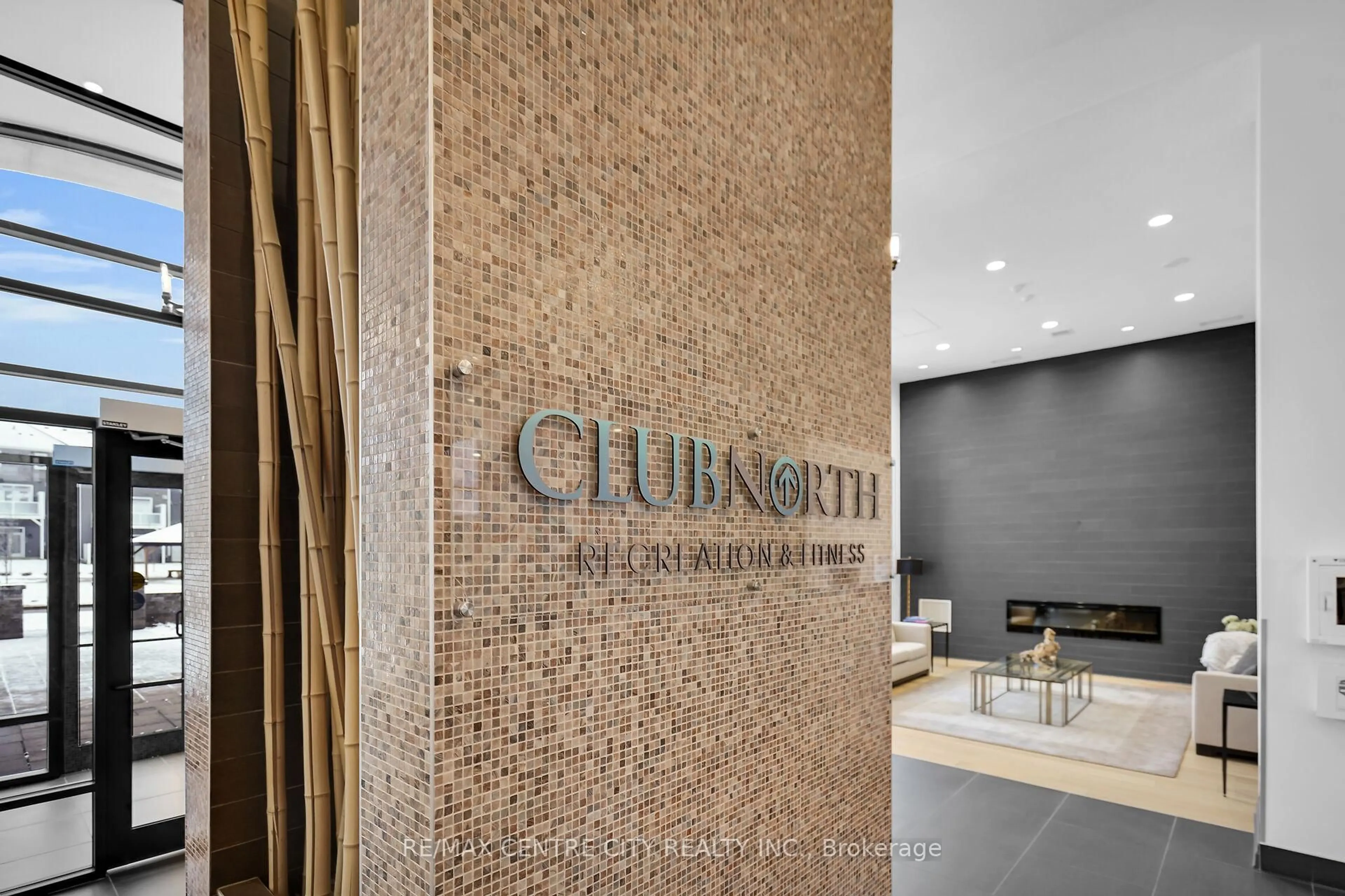 Lobby for 260 Villagewalk Blvd #801, London North Ontario N6G 0W6