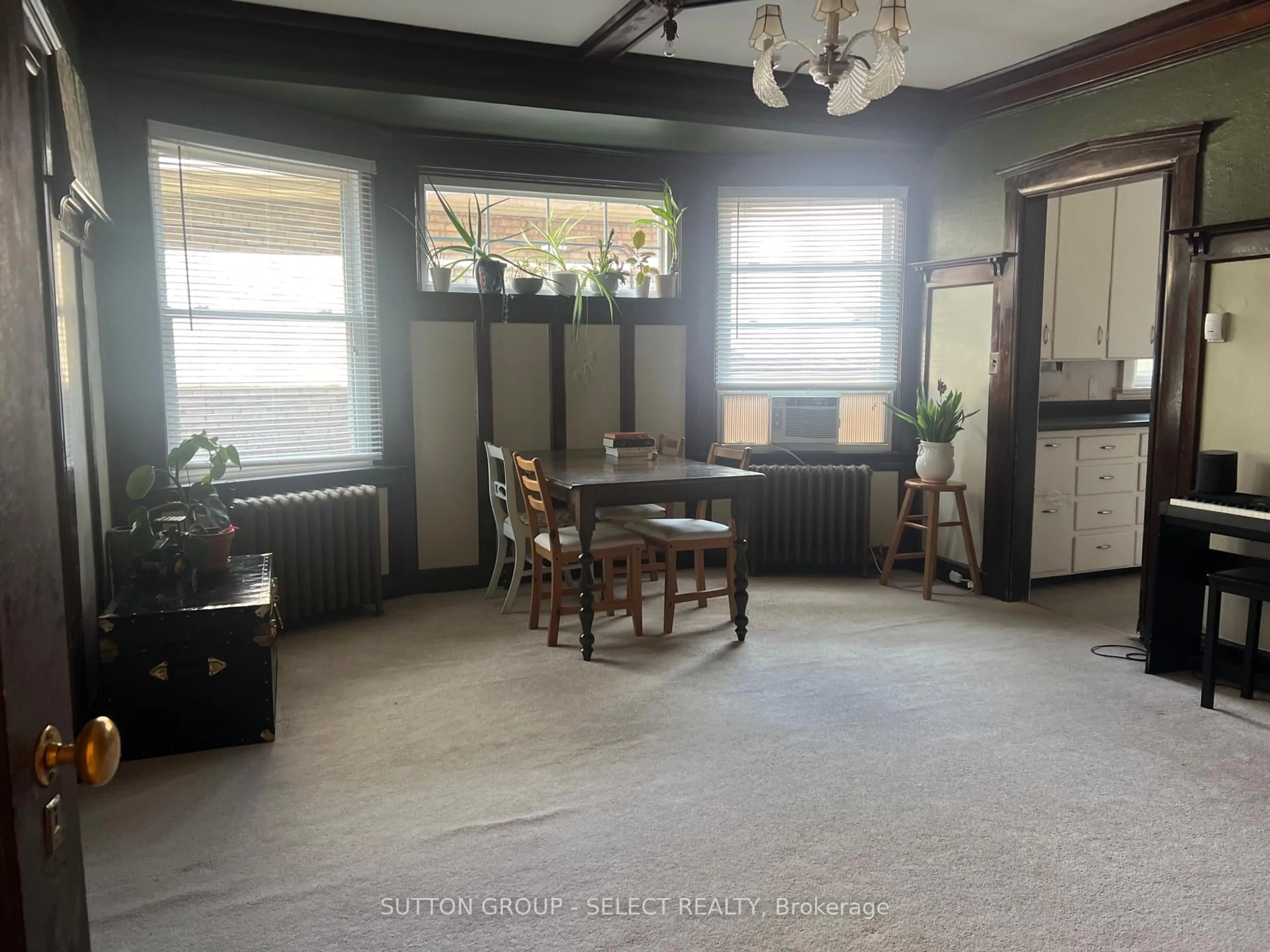 Dining room, unknown for 512 WILLIAM St, London East Ontario N6B 3E6