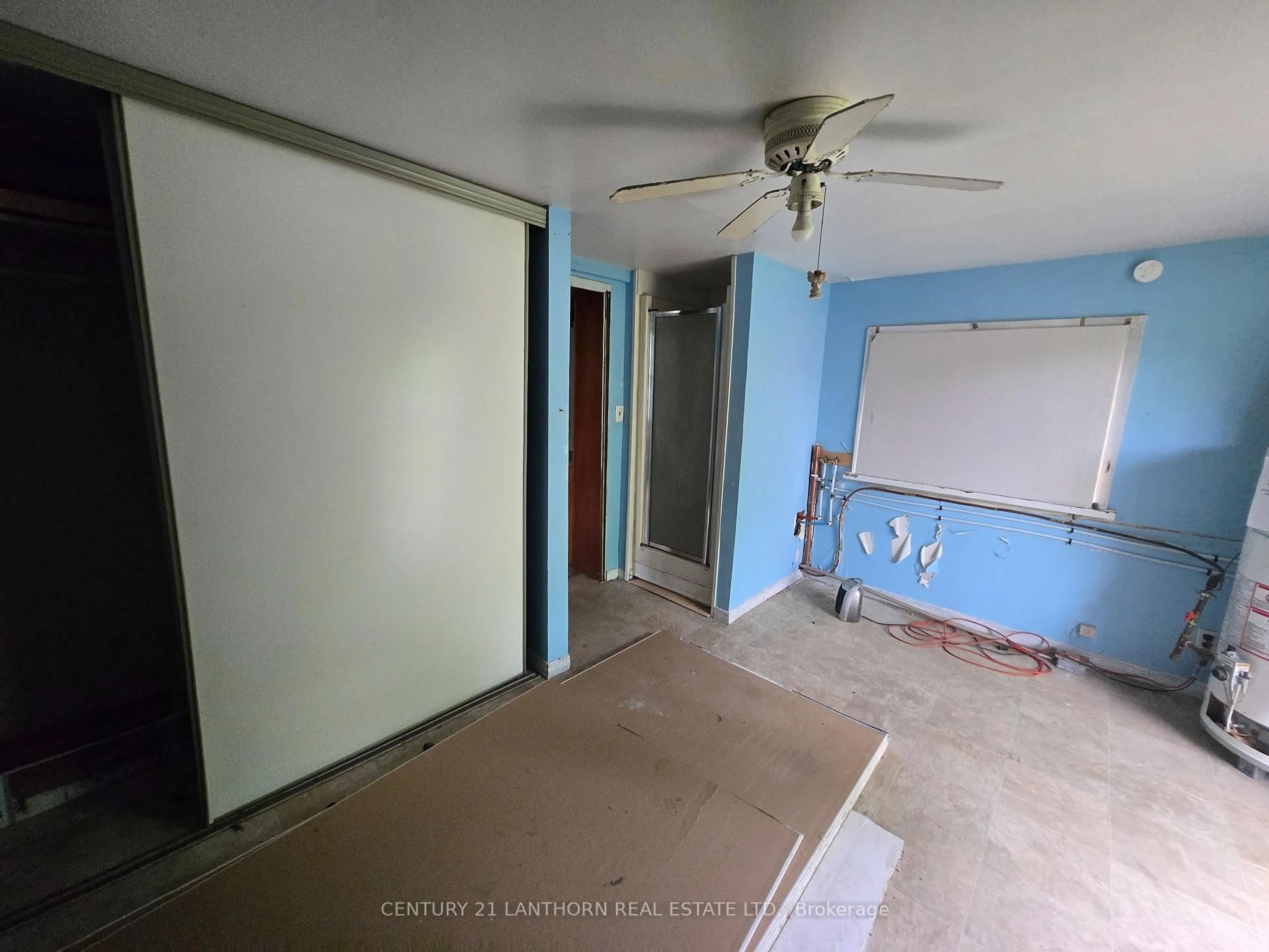 A pic of a room for 188 Dundas St, Quinte West Ontario K8V 3R2