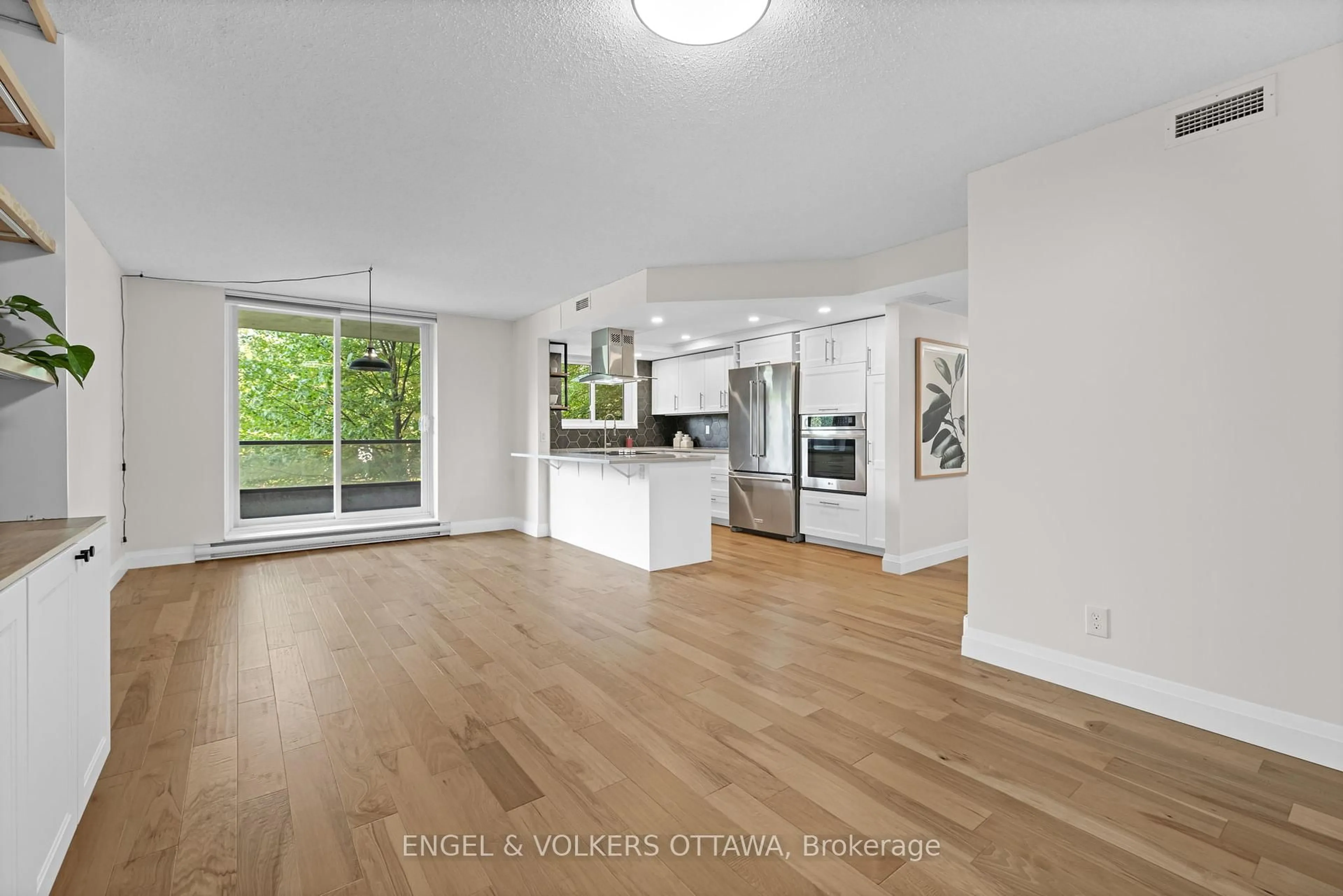 Open concept kitchen, unknown for 1705 Playfair Dr #105, Ottawa Ontario K1H 8P6