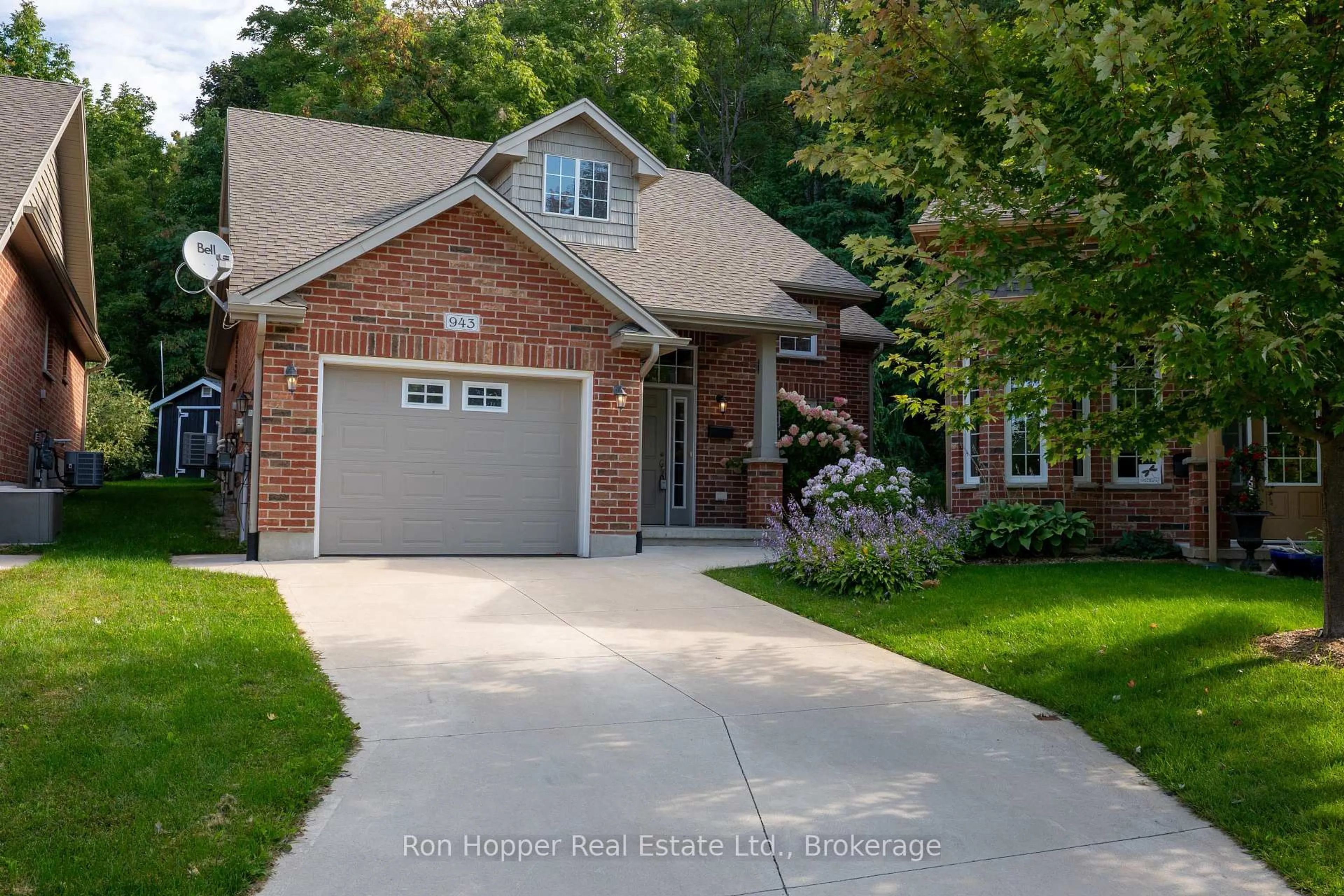 Home with brick exterior material, street for 943 5th A Ave, Owen Sound Ontario N4K 0C2