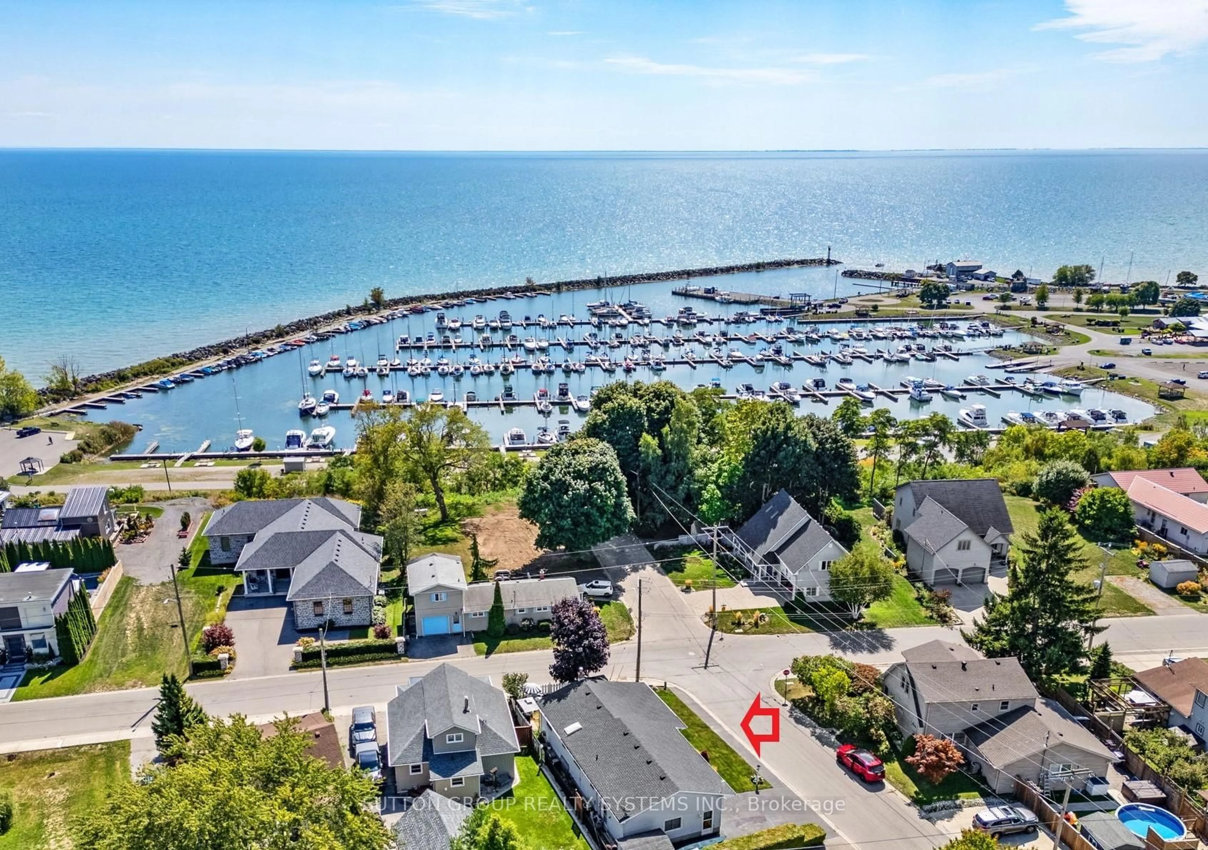 A pic from outside/outdoor area/front of a property/back of a property/a pic from drone, water/lake/river/ocean view for 2031 Erie St, Norfolk Ontario N0A 1N7