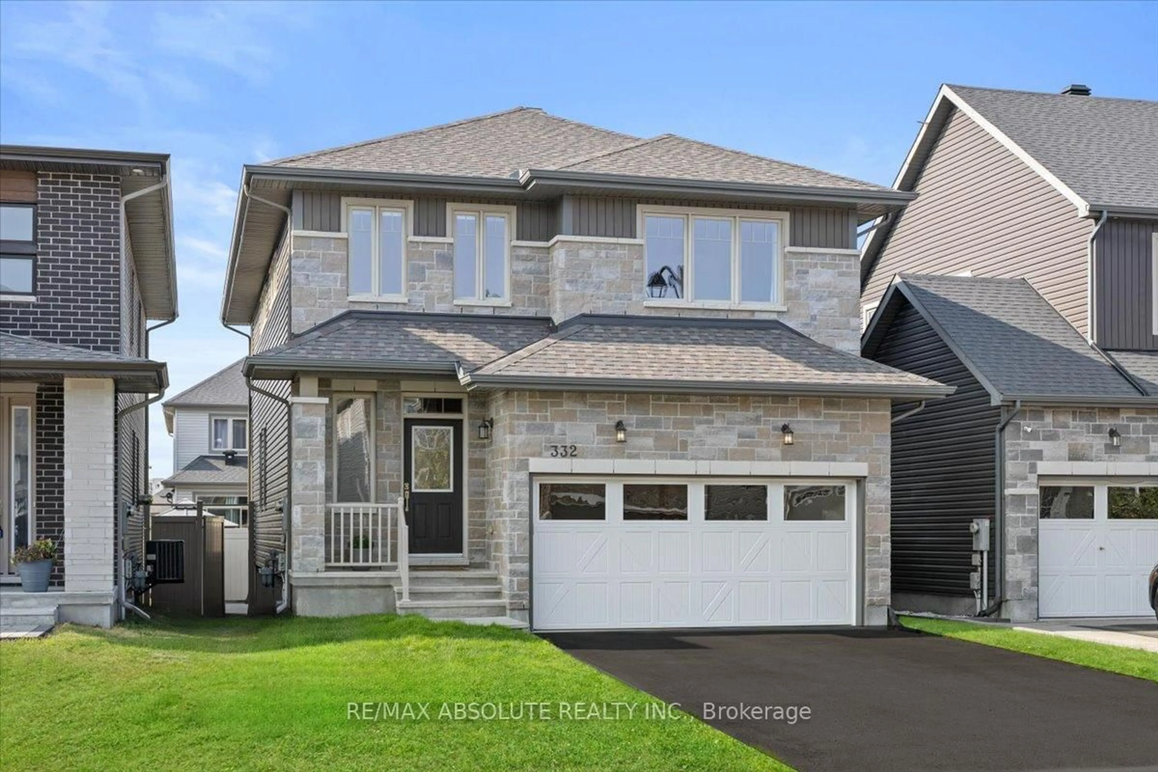 Home with vinyl exterior material, street for 332 Haliburton Hts, Ottawa Ontario K2S 1S3