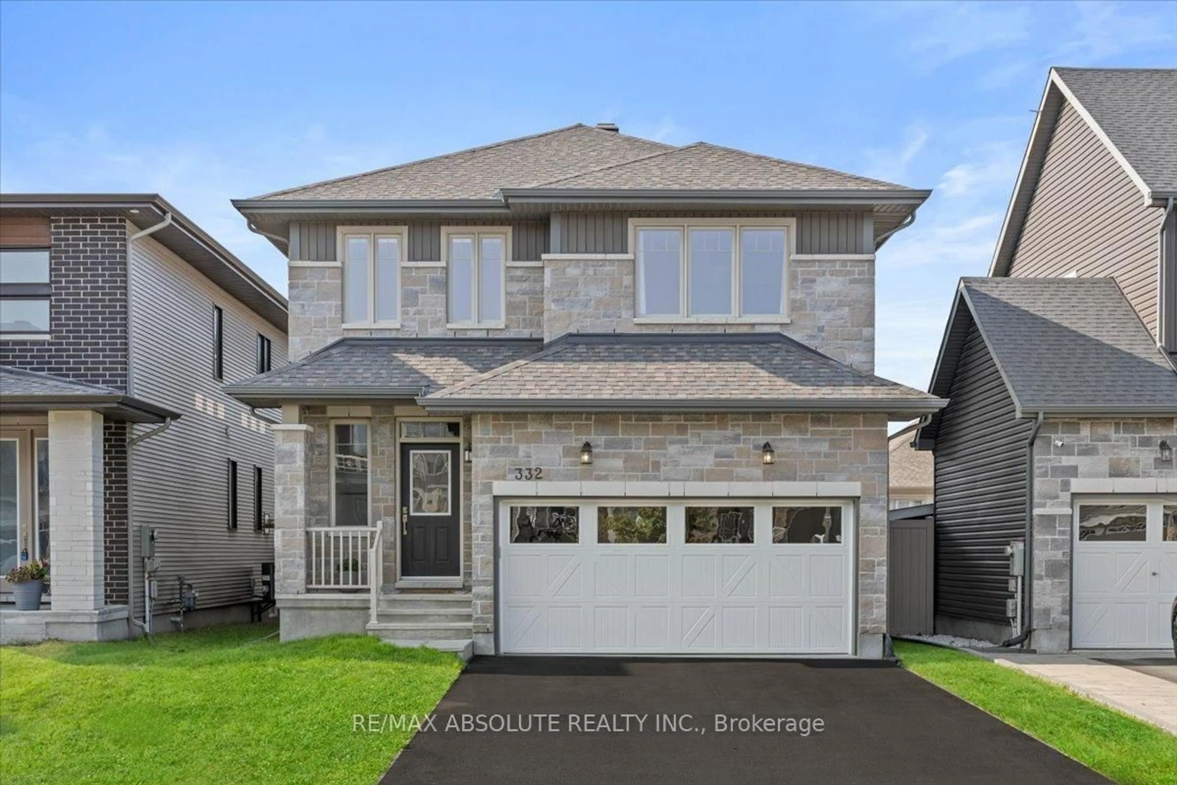 Home with vinyl exterior material, street for 332 Haliburton Hts, Ottawa Ontario K2S 1S3