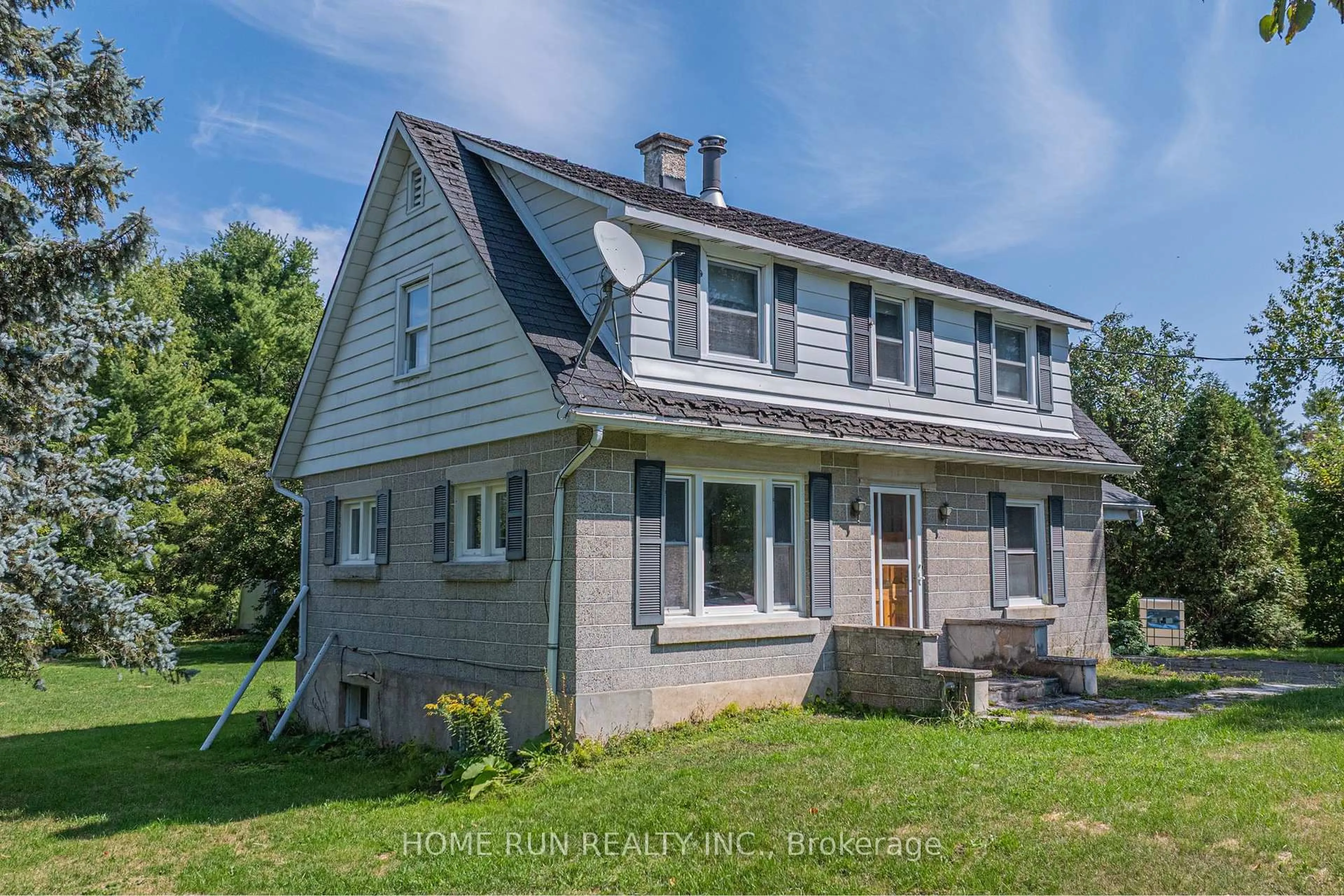 Home with vinyl exterior material, street for 5687 First Line Rd, Kars Ontario K0A 2E0