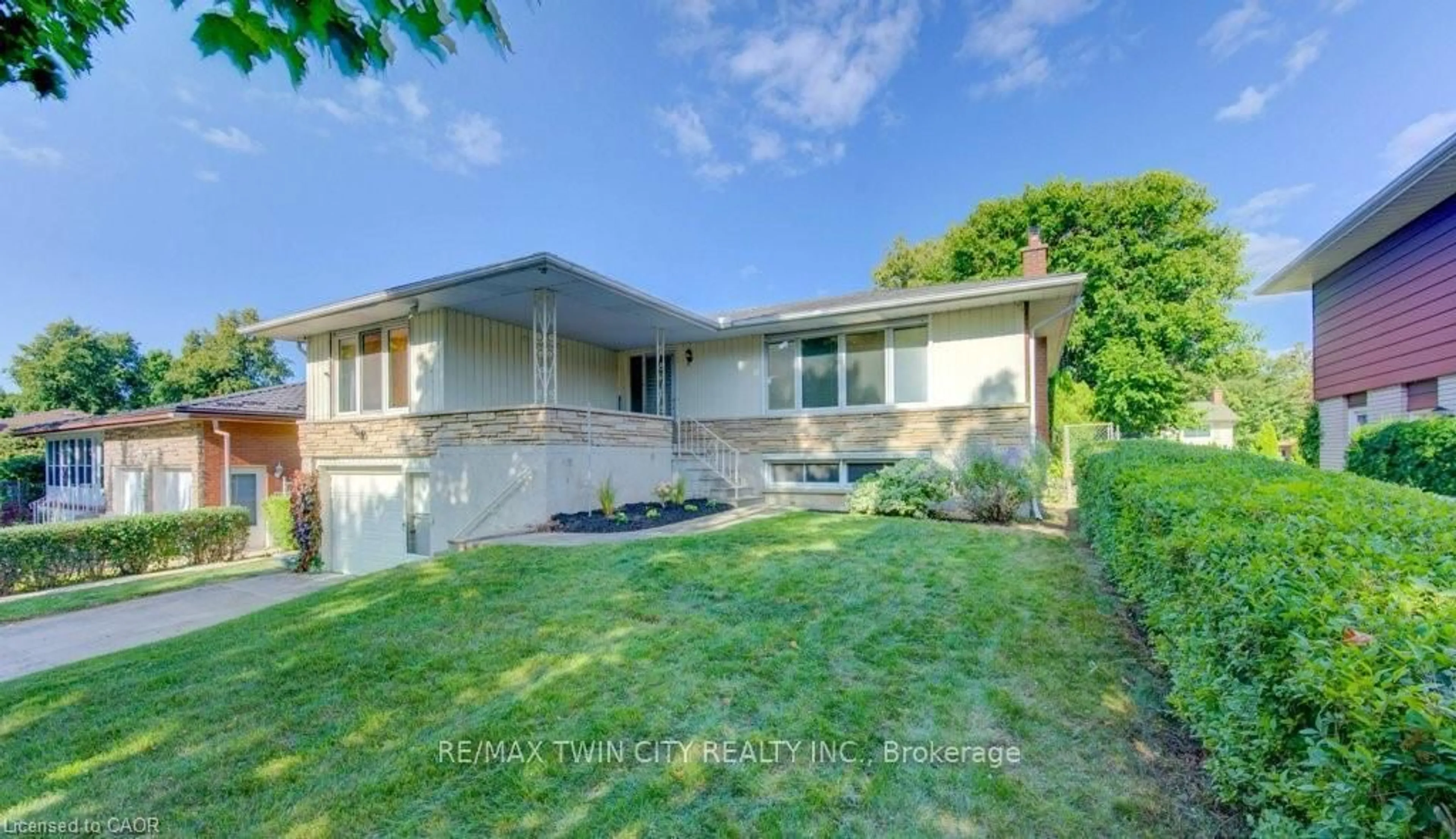 Unknown for 12 Old York Cres, Kitchener Ontario N2B 3G3