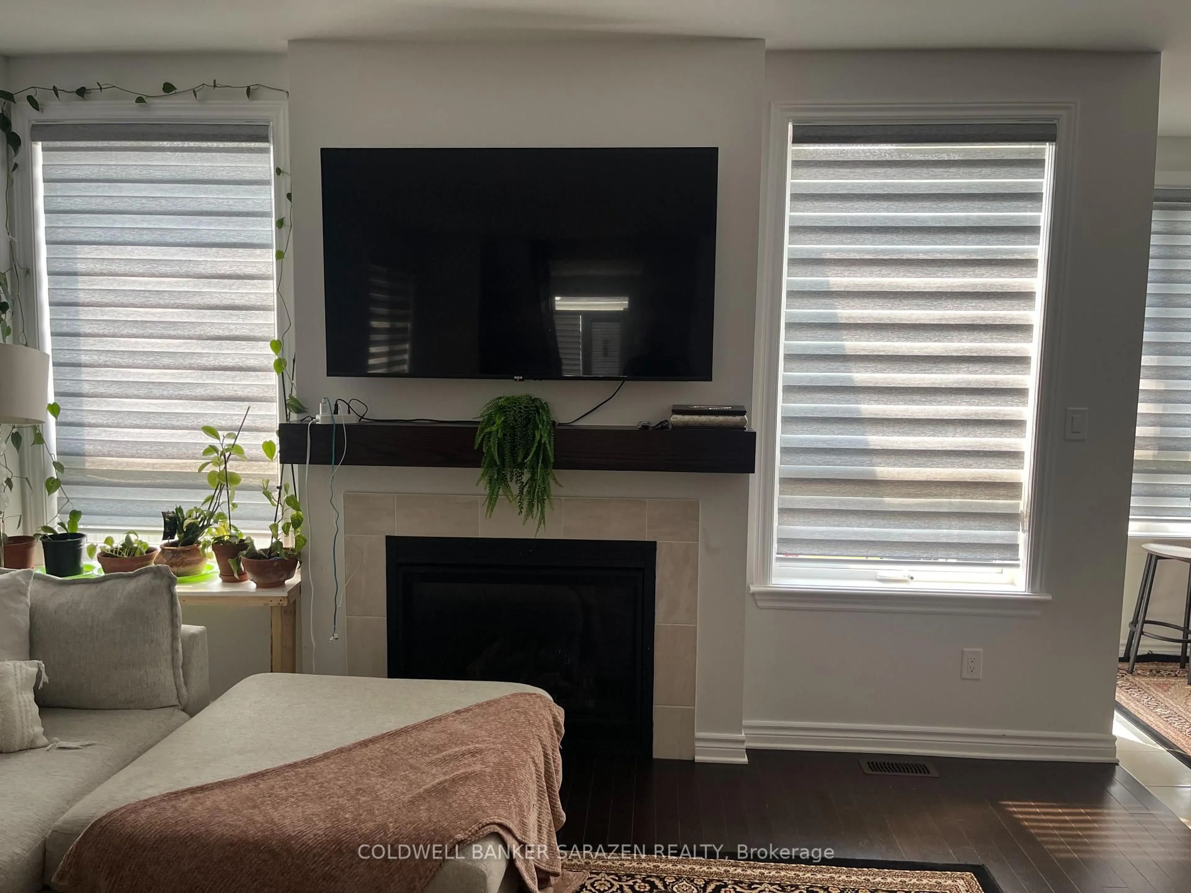 Unknown for 248 Dagenham St, Ottawa Ontario K2S 2X7