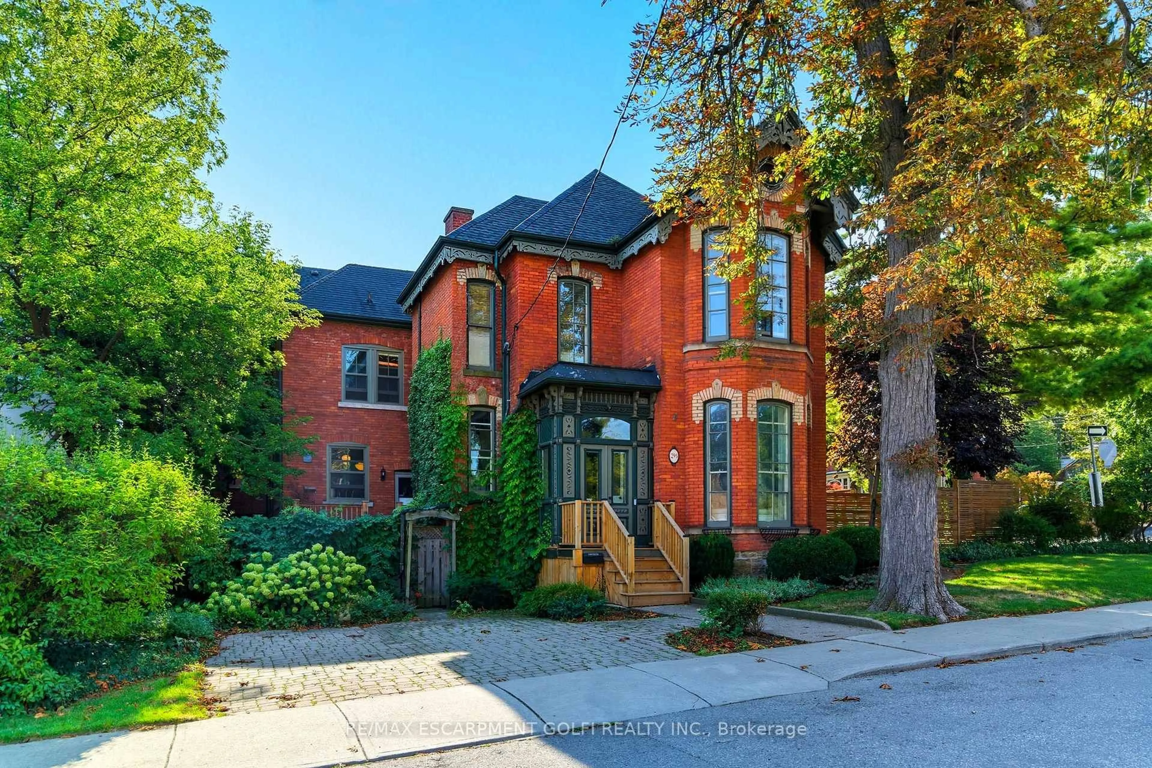 Home with brick exterior material, street for 293 Park St, Hamilton Ontario L8P 3G5