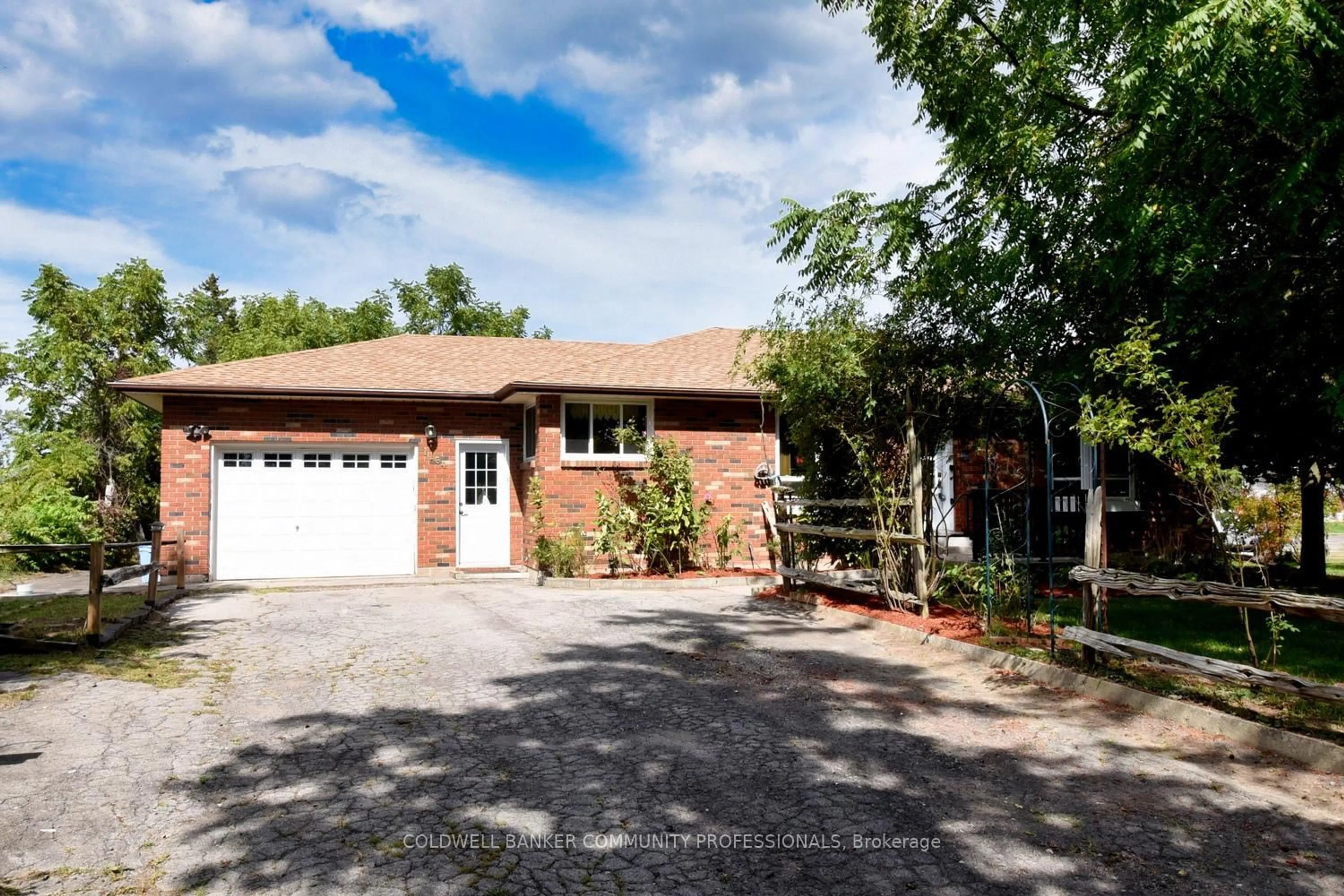 Home with brick exterior material, street for 1164 Golf Club Rd, Hamilton Ontario L0R 1P0