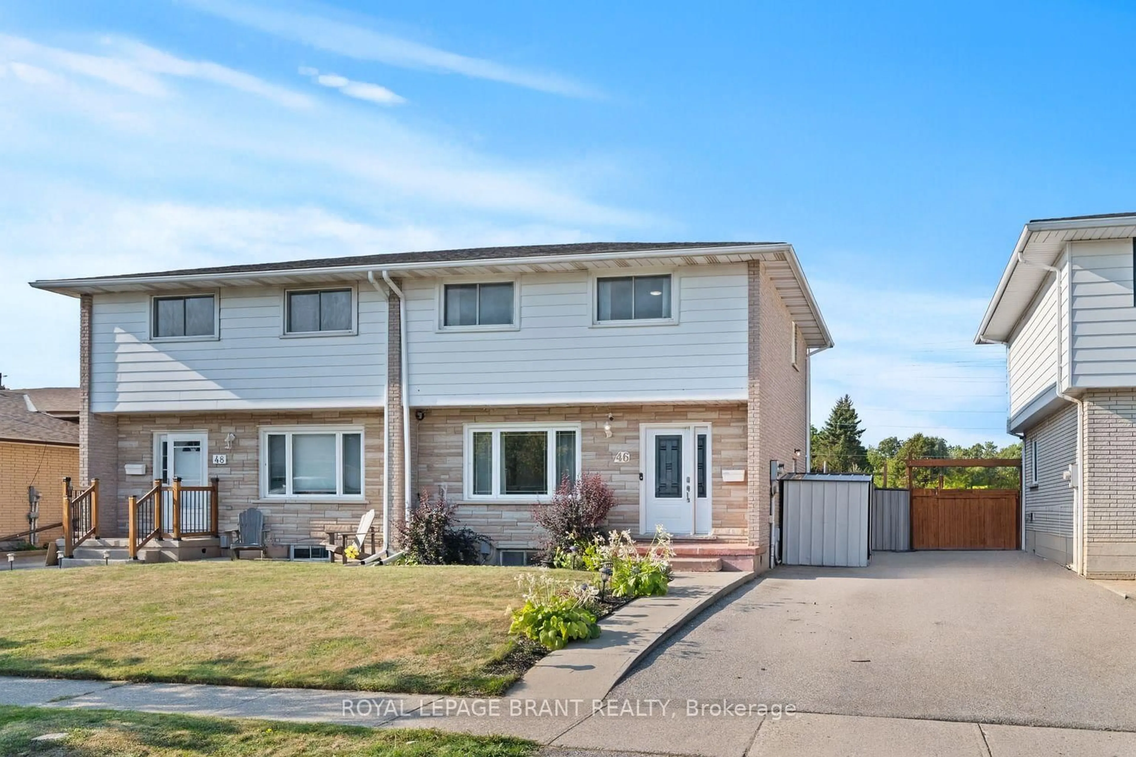 Home with vinyl exterior material, street for 46 Westchester Way, Brantford Ontario N3R 6W6