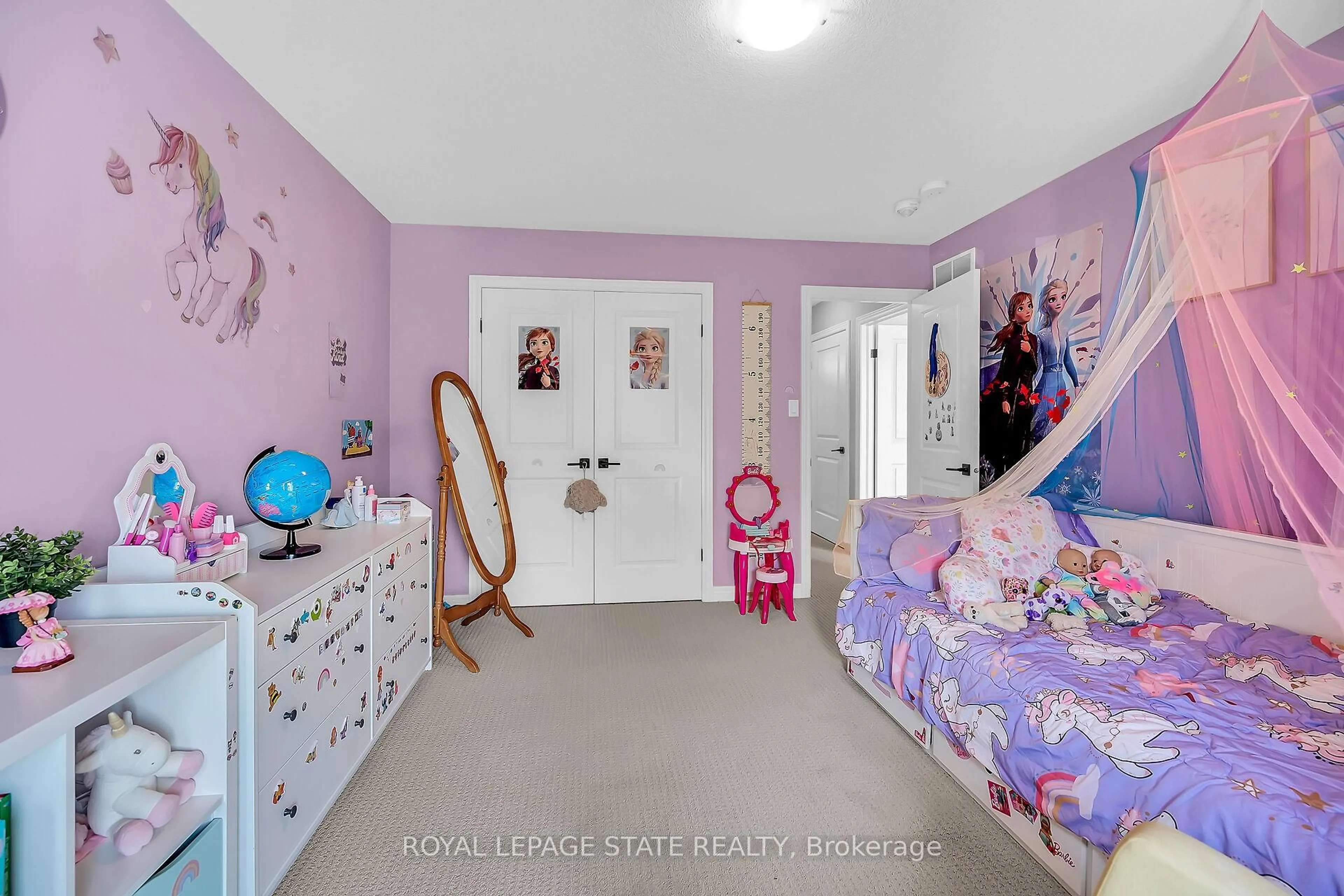 A pic of a room for 120 vineberg Dr #4, Hamilton Ontario L8W 0B5