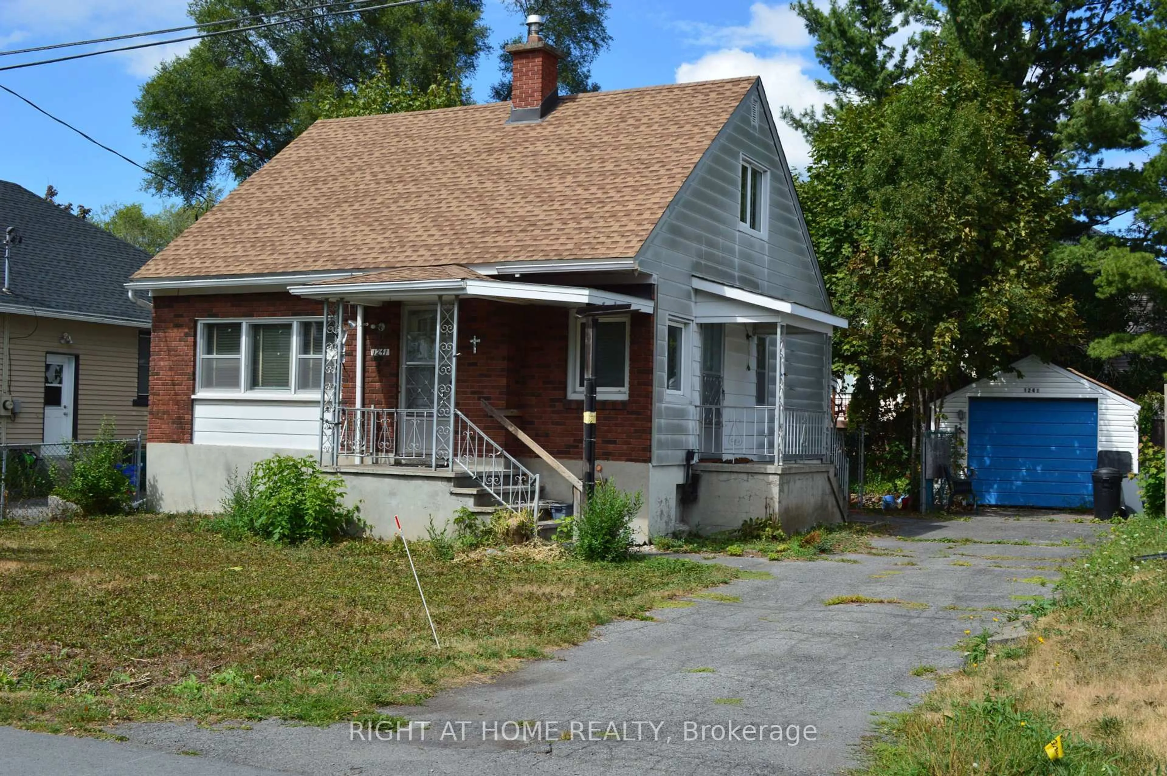 Unknown for 1241 Collins Ave, Ottawa Ontario K1V 6C9