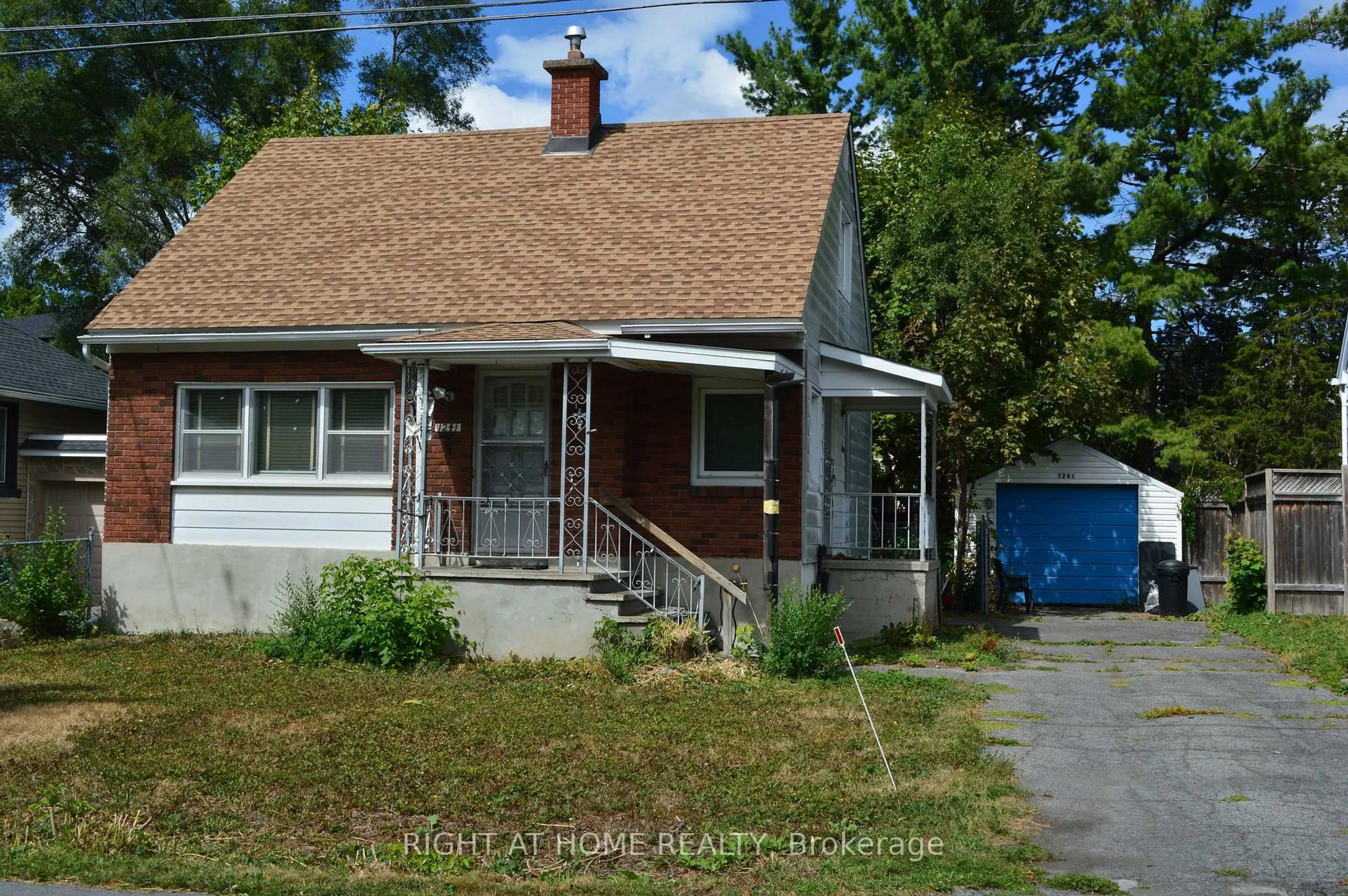 Unknown for 1241 Collins Ave, Ottawa Ontario K1V 6C9
