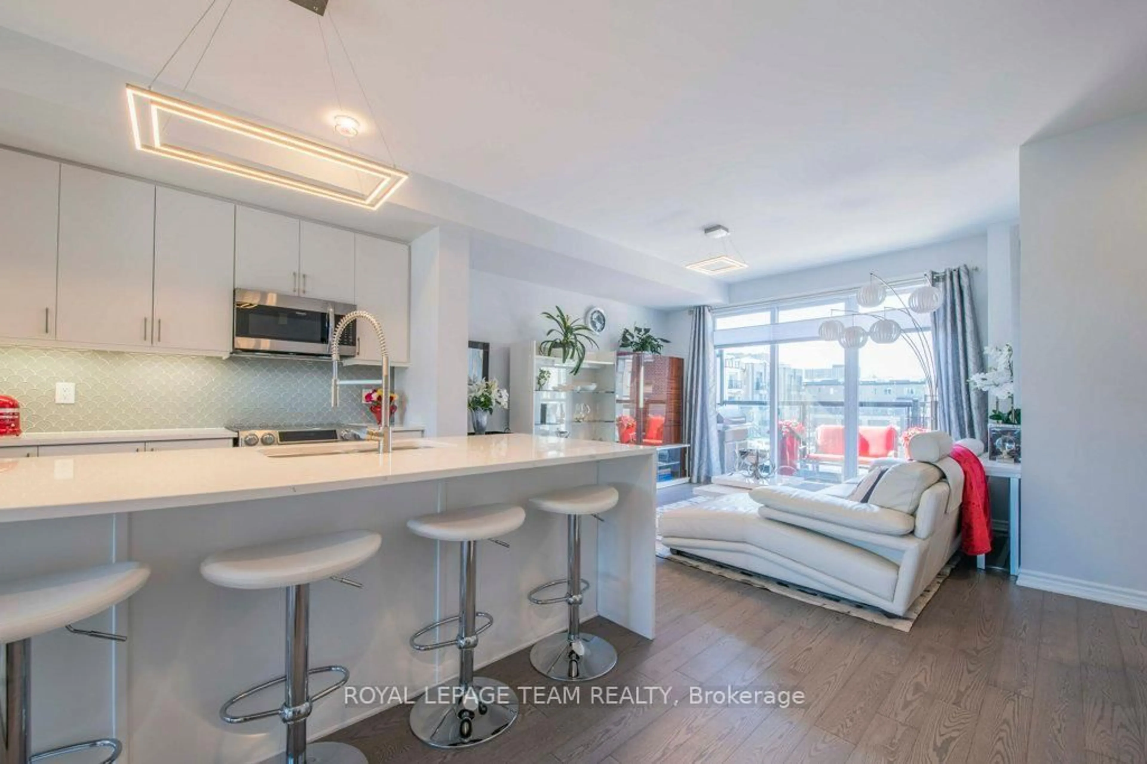 Open concept kitchen, unknown for 1448 Hemlock Rd, Ottawa Ontario K1K 4Z8
