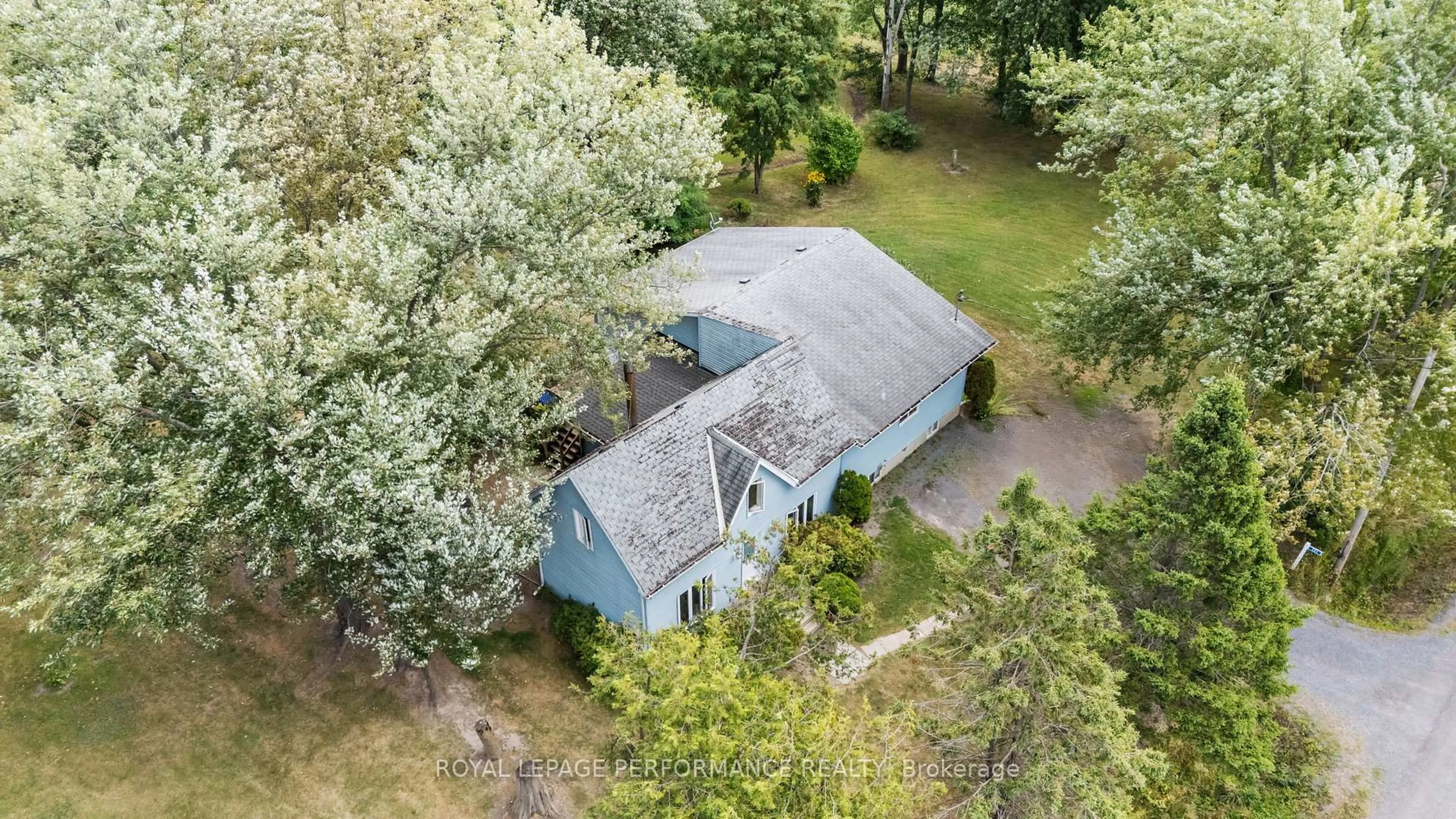 A pic from outside/outdoor area/front of a property/back of a property/a pic from drone, street for 721 St Thomas Rd, Russell Ontario K0A 1W0