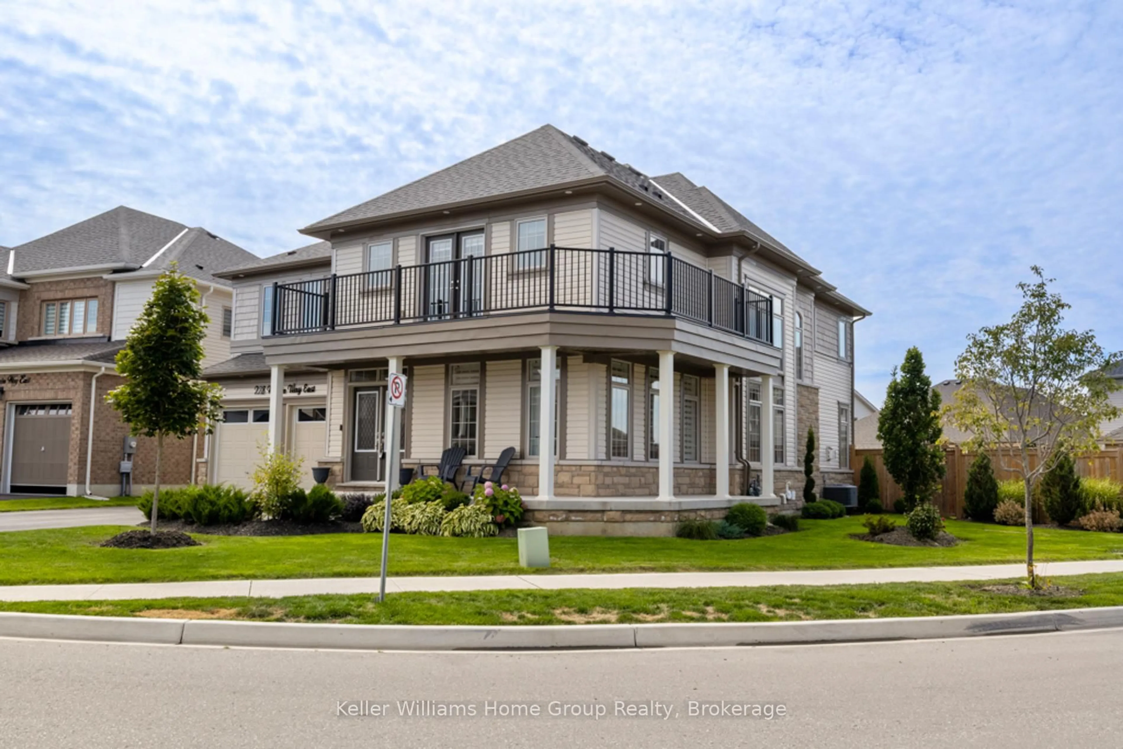 Home with vinyl exterior material, street for 228 Harpin Way, Centre Wellington Ontario N1M 0G8