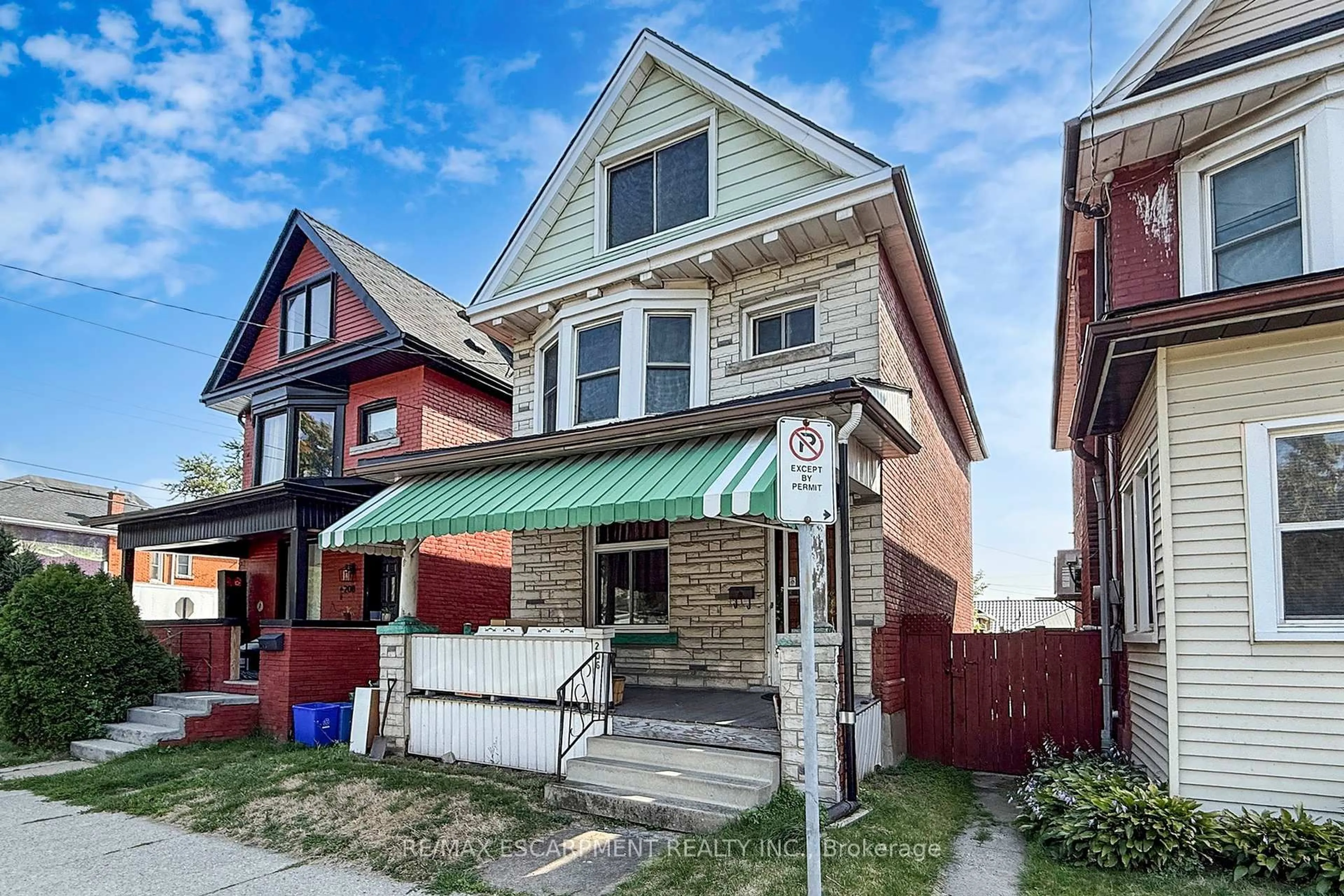 Home with brick exterior material, street for 206 Locke St, Hamilton Ontario L8R 3A9