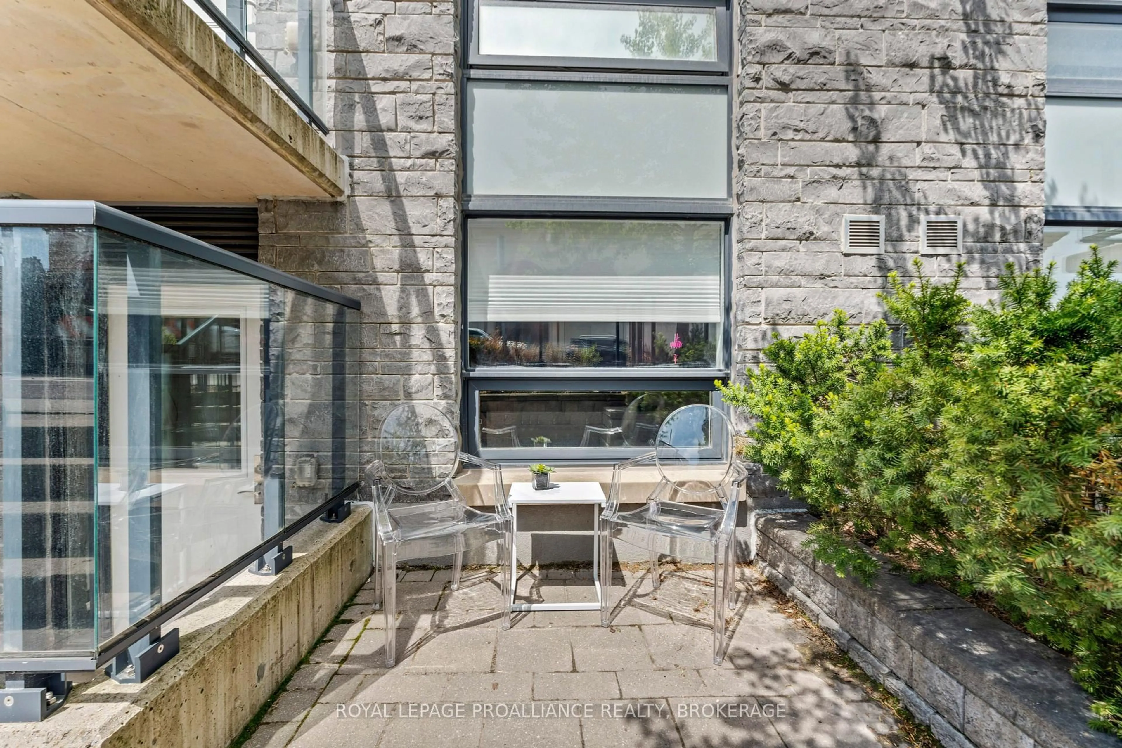 Patio, street for 121 Queen St #4A, Kingston Ontario K7K 0G6