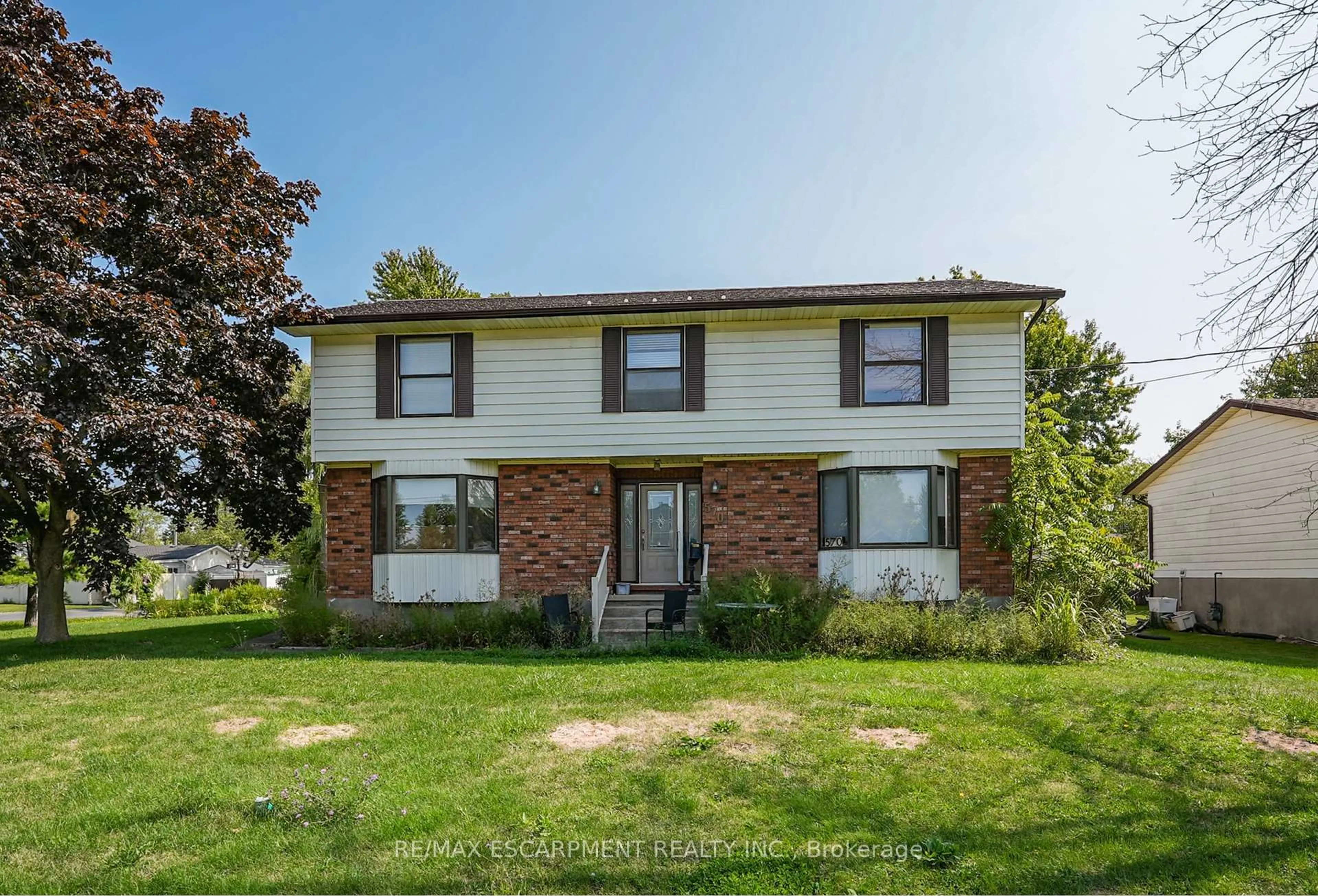 Home with brick exterior material, street for 570 Buffalo Rd, Fort Erie Ontario L2A 5G8
