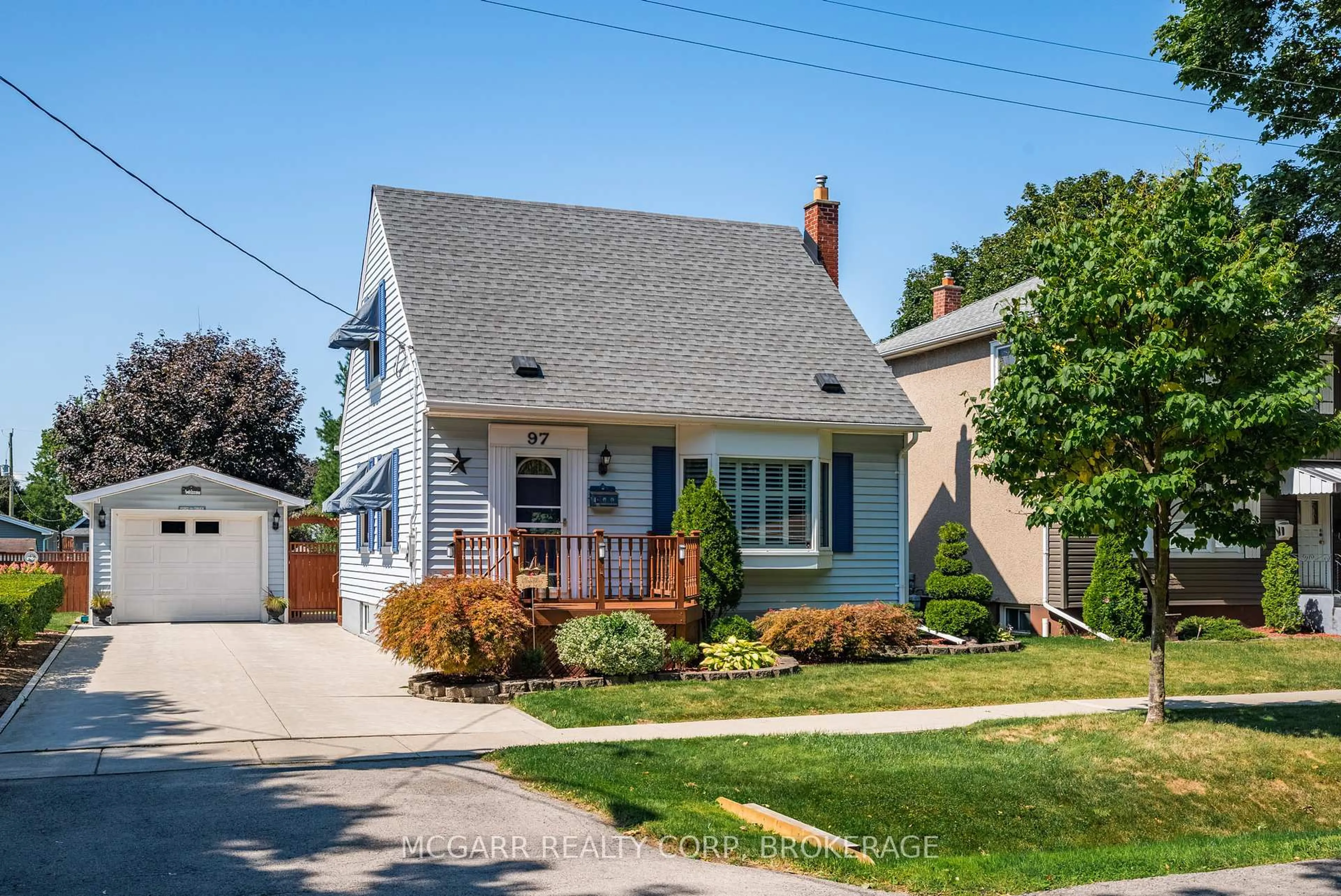 Home with vinyl exterior material, street for 97 Else St, St. Catharines Ontario L2N 2C4