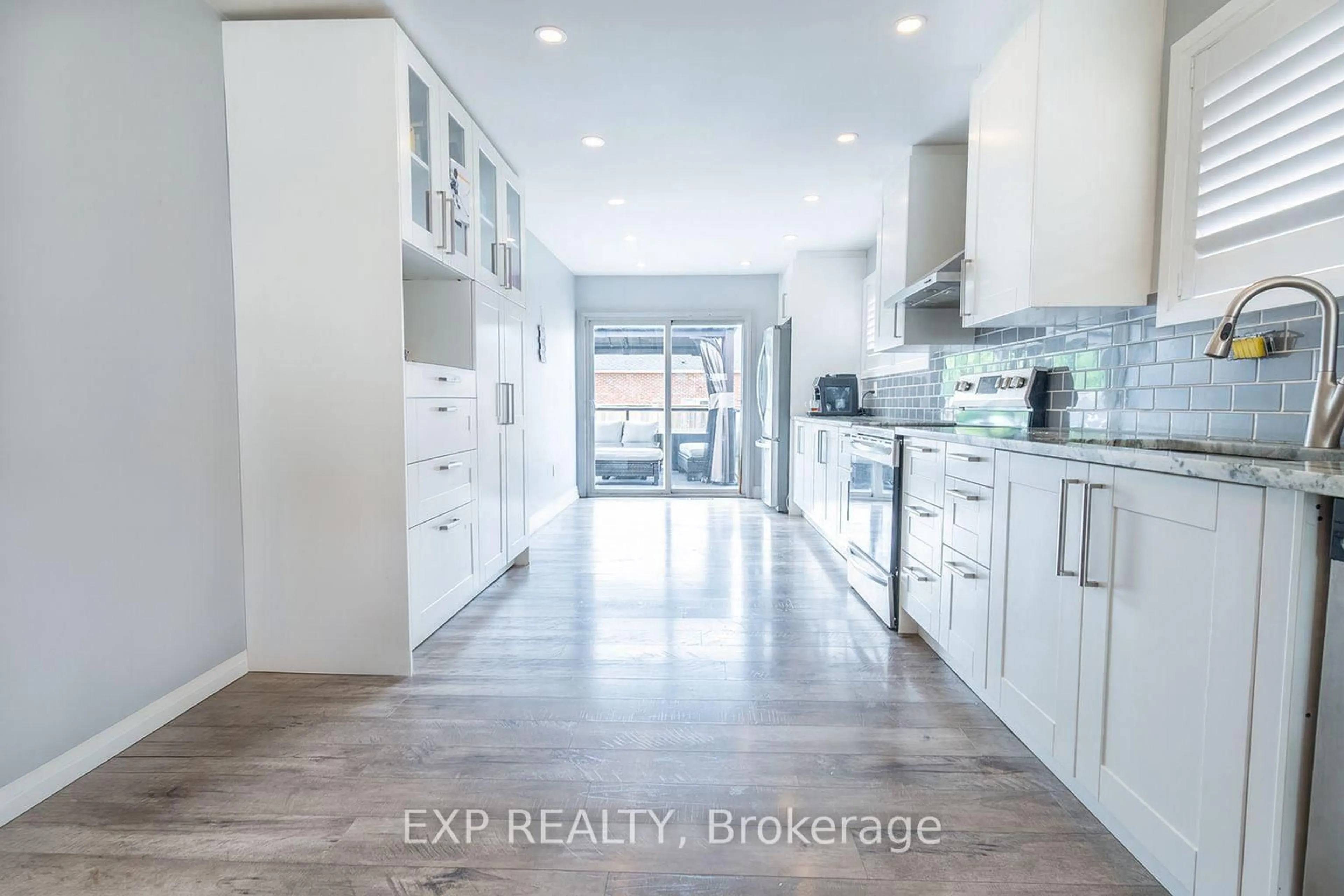 Open concept kitchen, ceramic/tile floor for 11 Garden St, Thorold Ontario L2V 3H9