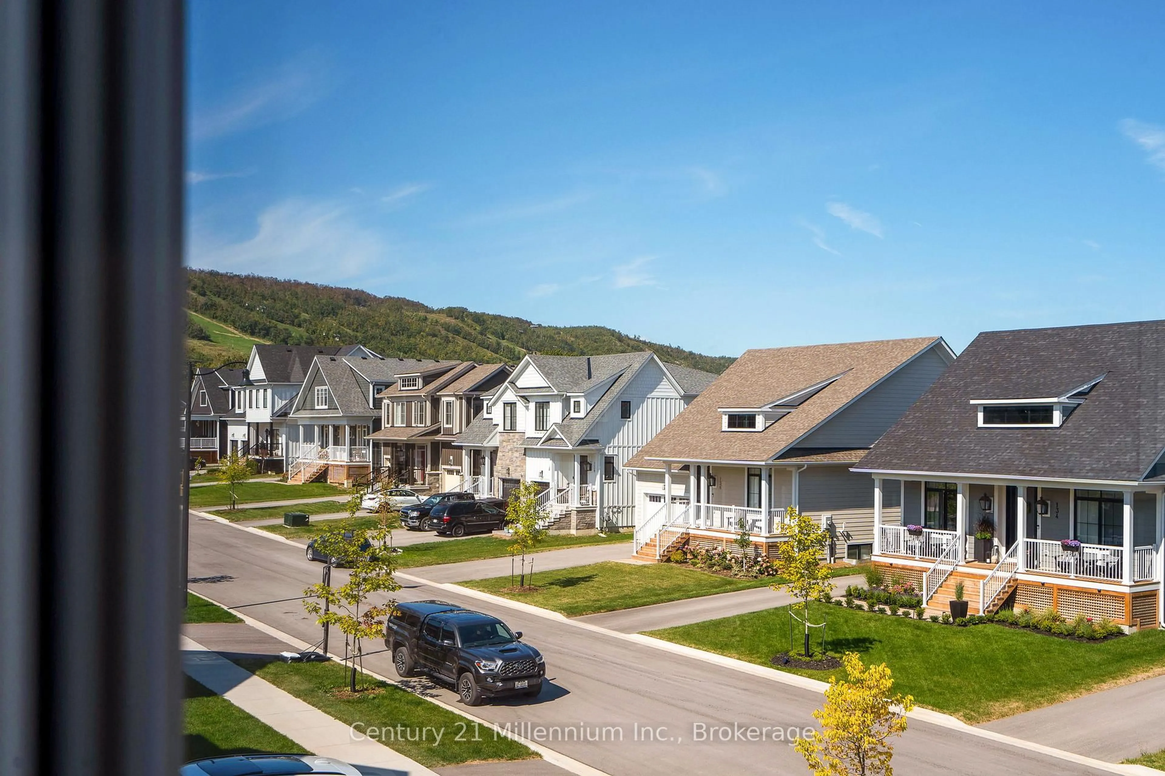 Unknown for 135 Courtland St, Blue Mountains Ontario L9Y 0R4
