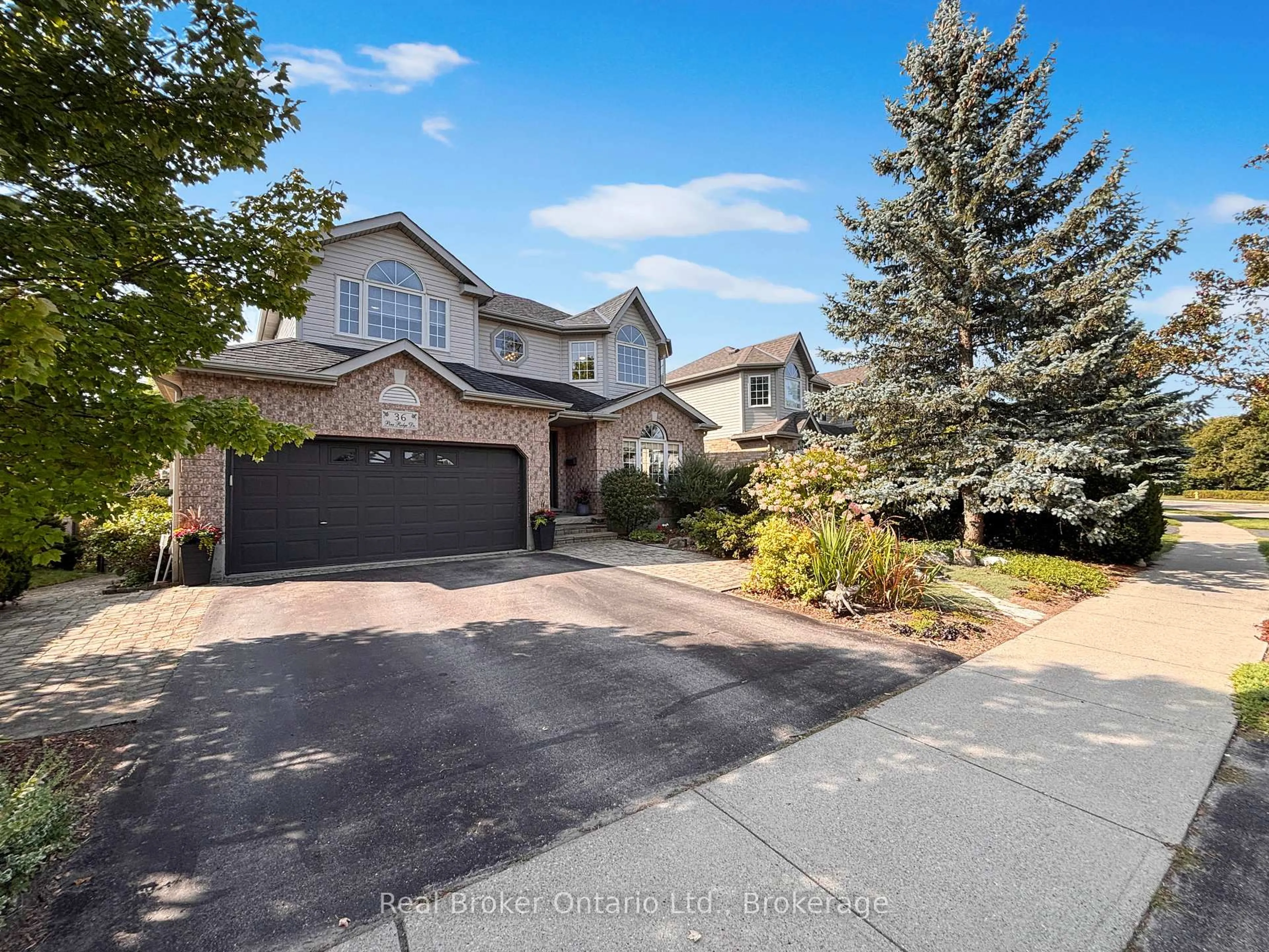 A pic from outside/outdoor area/front of a property/back of a property/a pic from drone, street for 36 Pine Ridge Dr, Guelph Ontario N1L 1K3