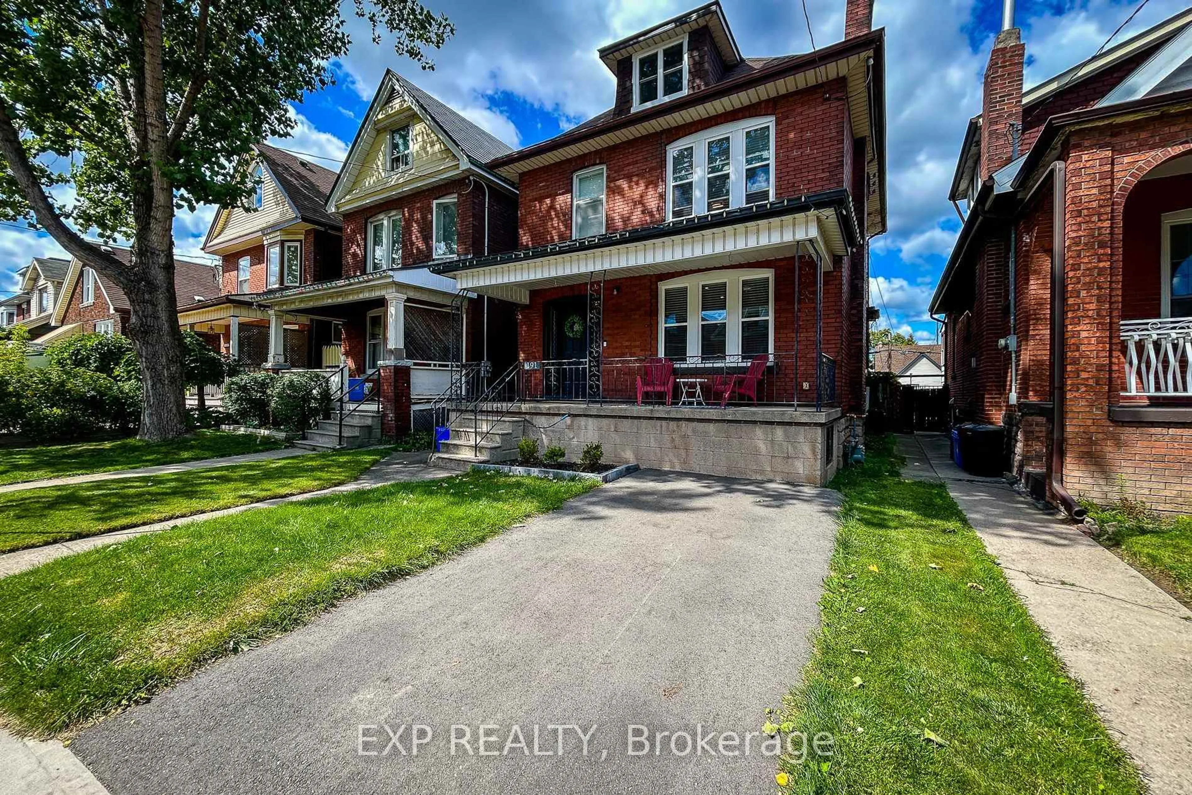 Home with brick exterior material, street for 191 Stirton St, Hamilton Ontario L8L 6G7