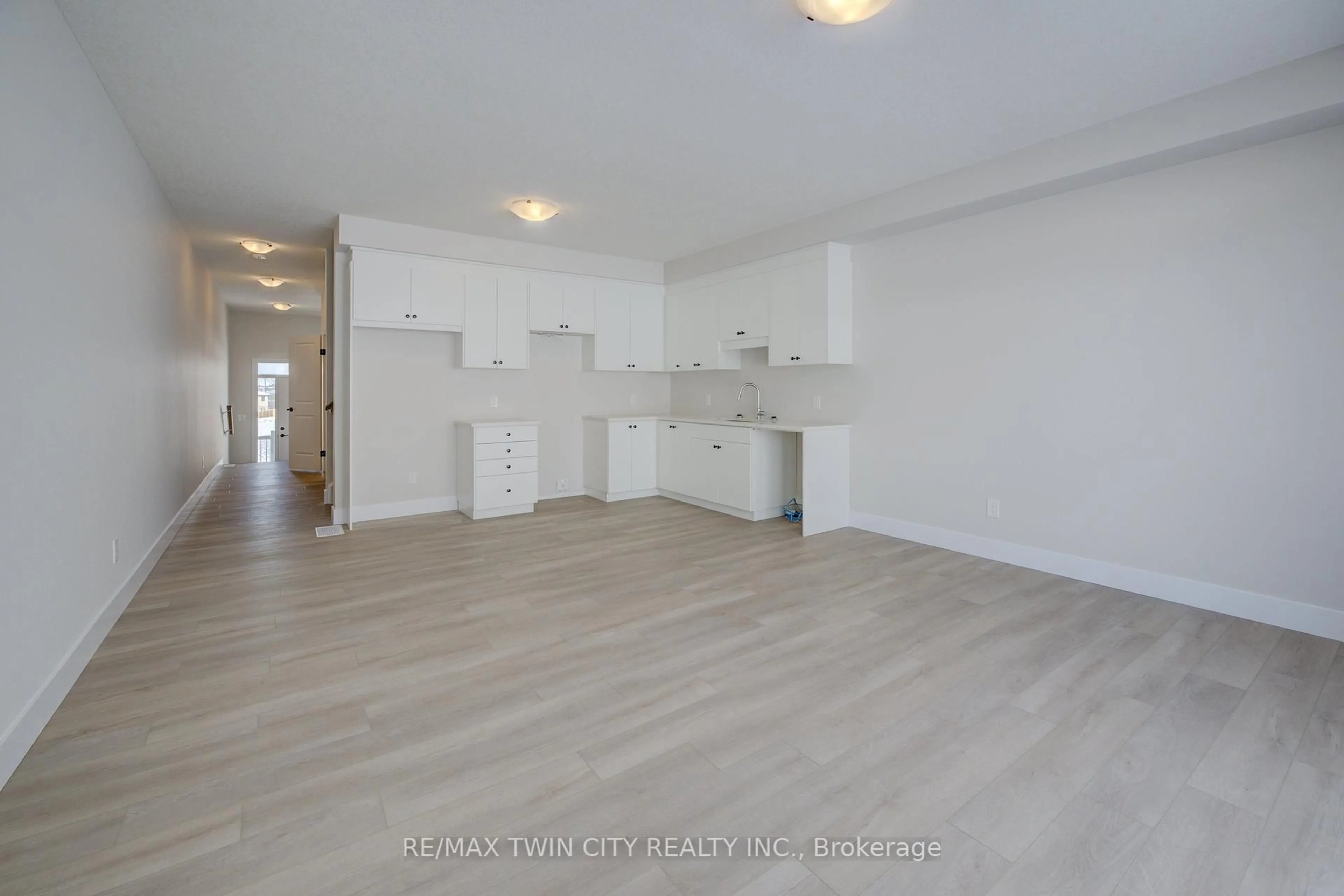 A pic of a room for 167 Dunnigan Dr, Kitchener Ontario N2B 0B1