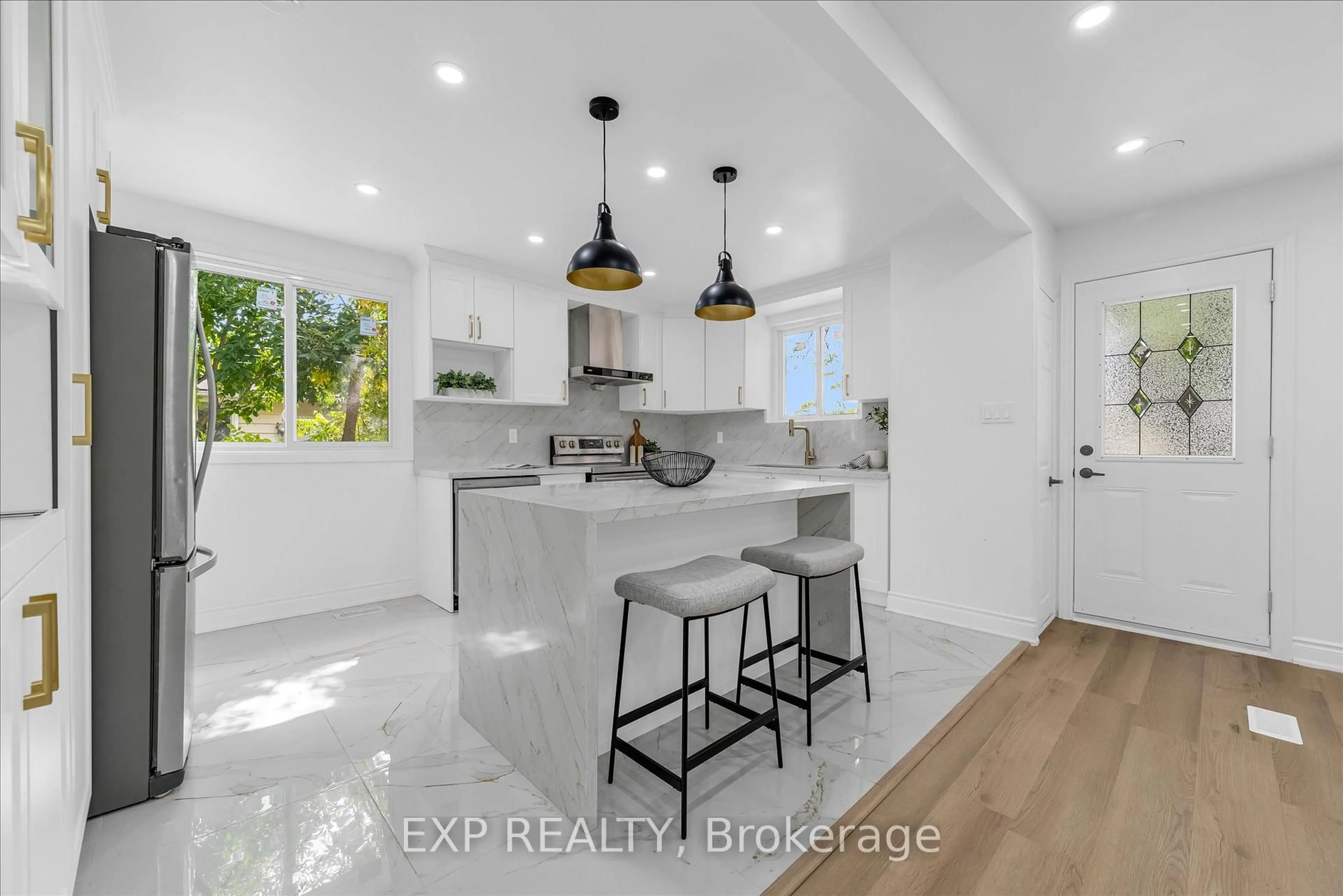 Open concept kitchen, ceramic/tile floor for 89 Moxley Dr, Hamilton Ontario L8T 3Y8