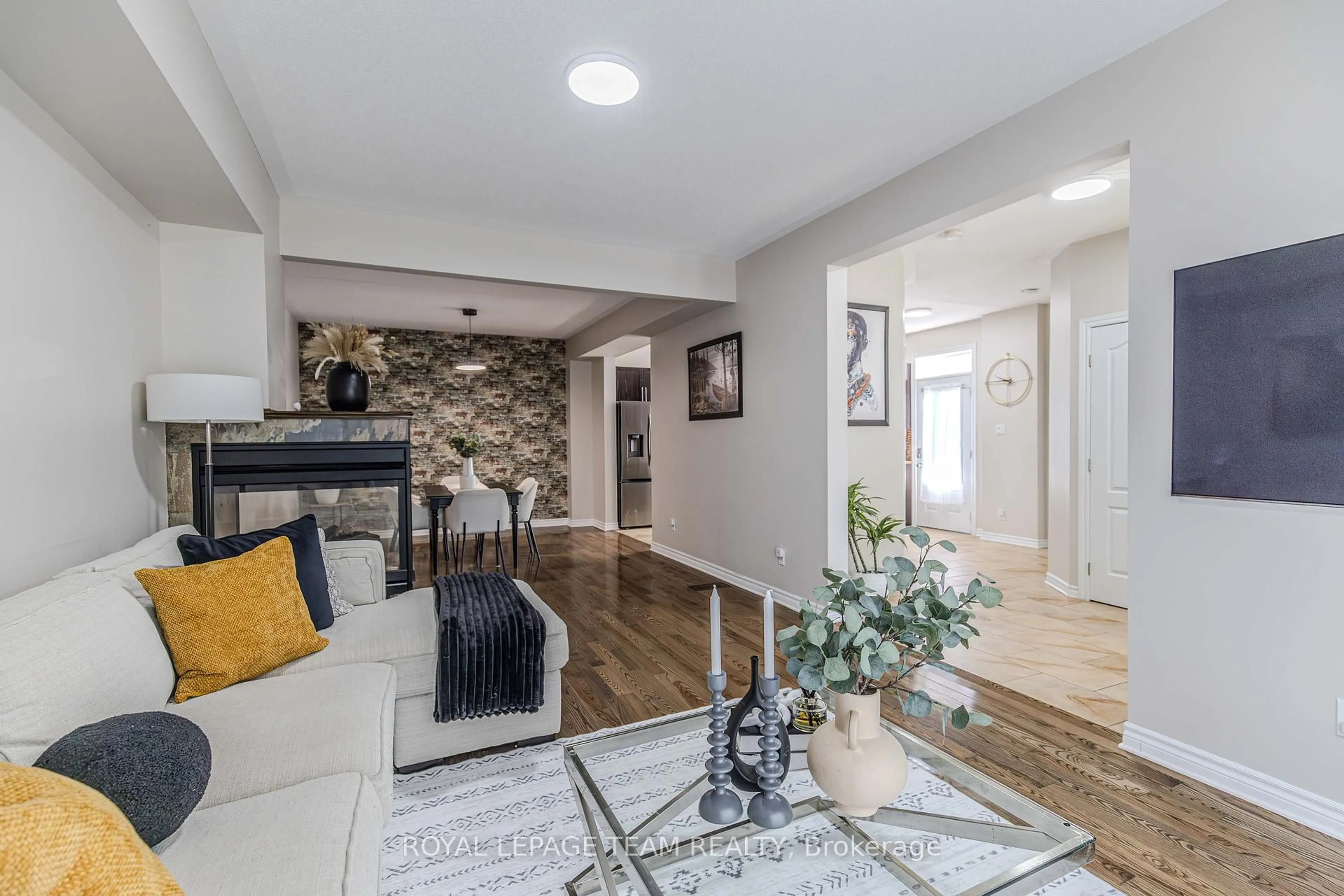 Living room with furniture, unknown for 55 Emerald Pond Private, Ottawa Ontario K1T 0C3