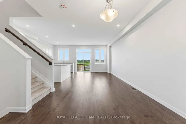 764 Fairline Row, Kanata 4