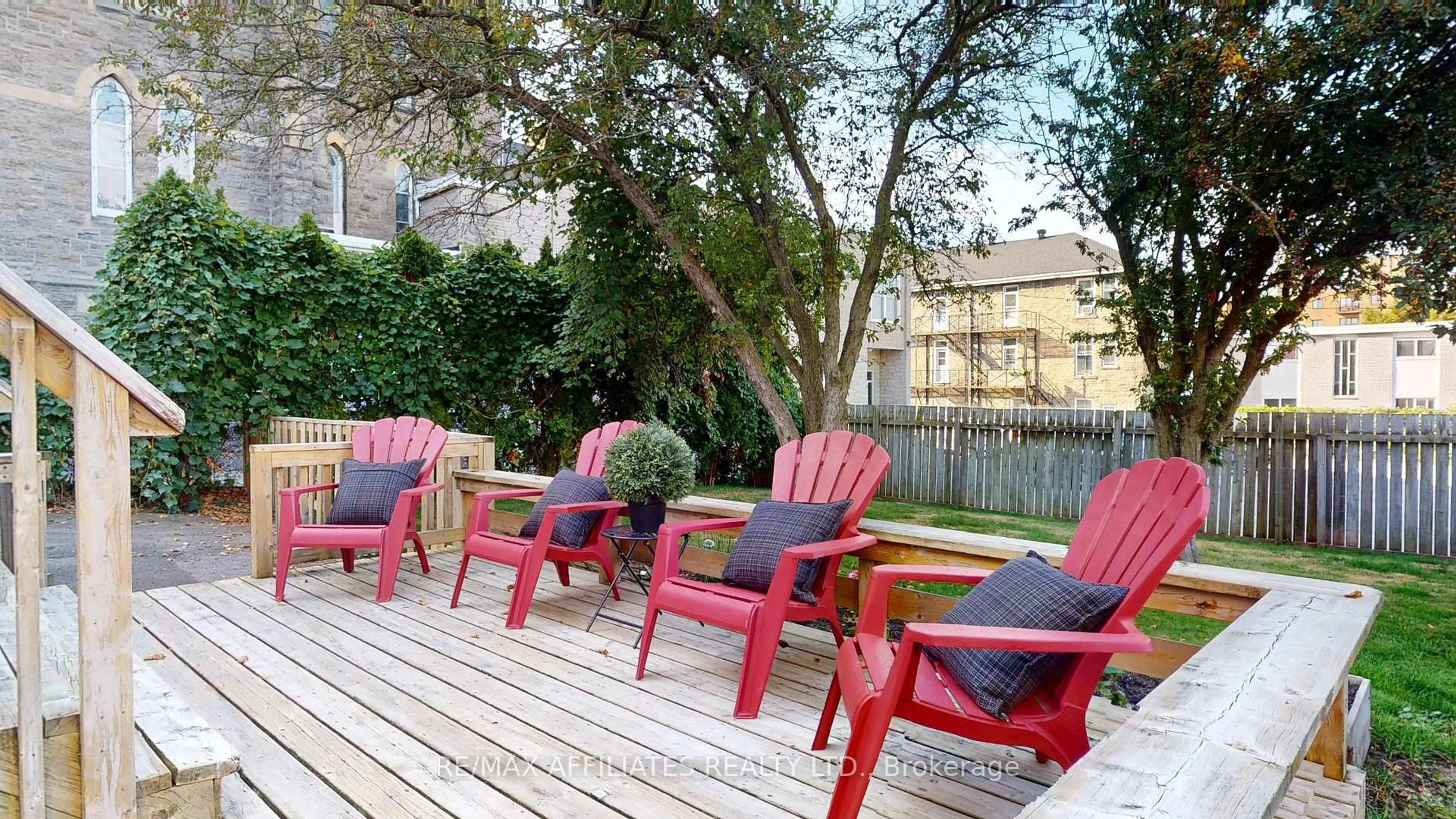 Patio, unknown for 14 William St, Brockville Ontario K6V 4V2