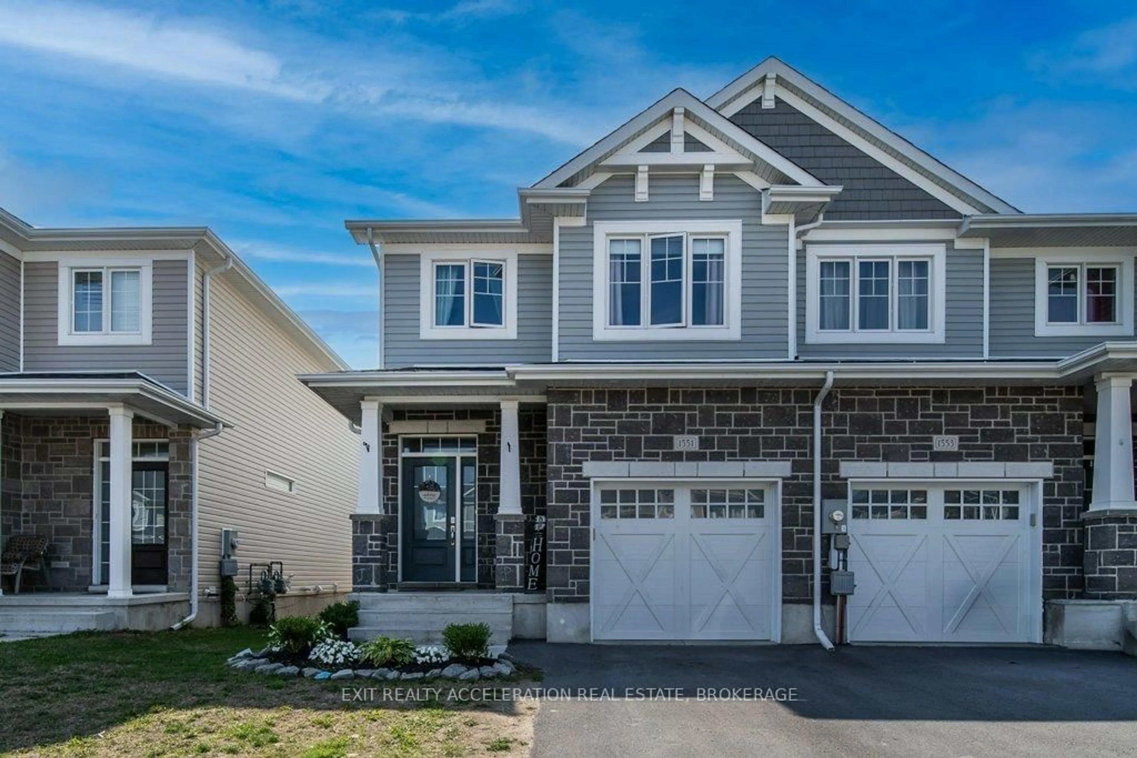 Home with vinyl exterior material, street for 1551 Davenport Cres, Kingston Ontario K7P 0M6
