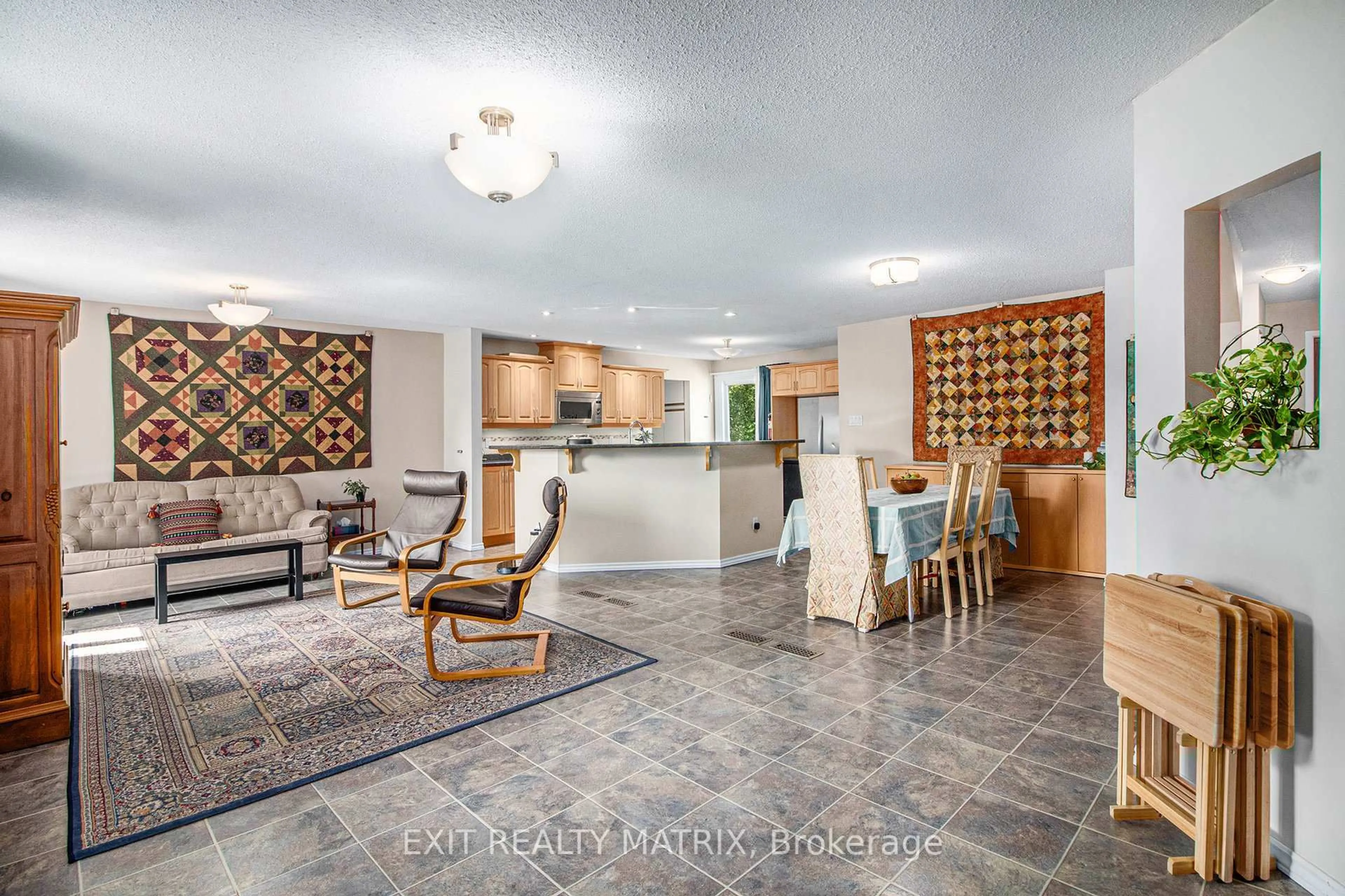 Open concept kitchen, ceramic/tile floor for 73 George St, Russell Ontario K4R 1C2