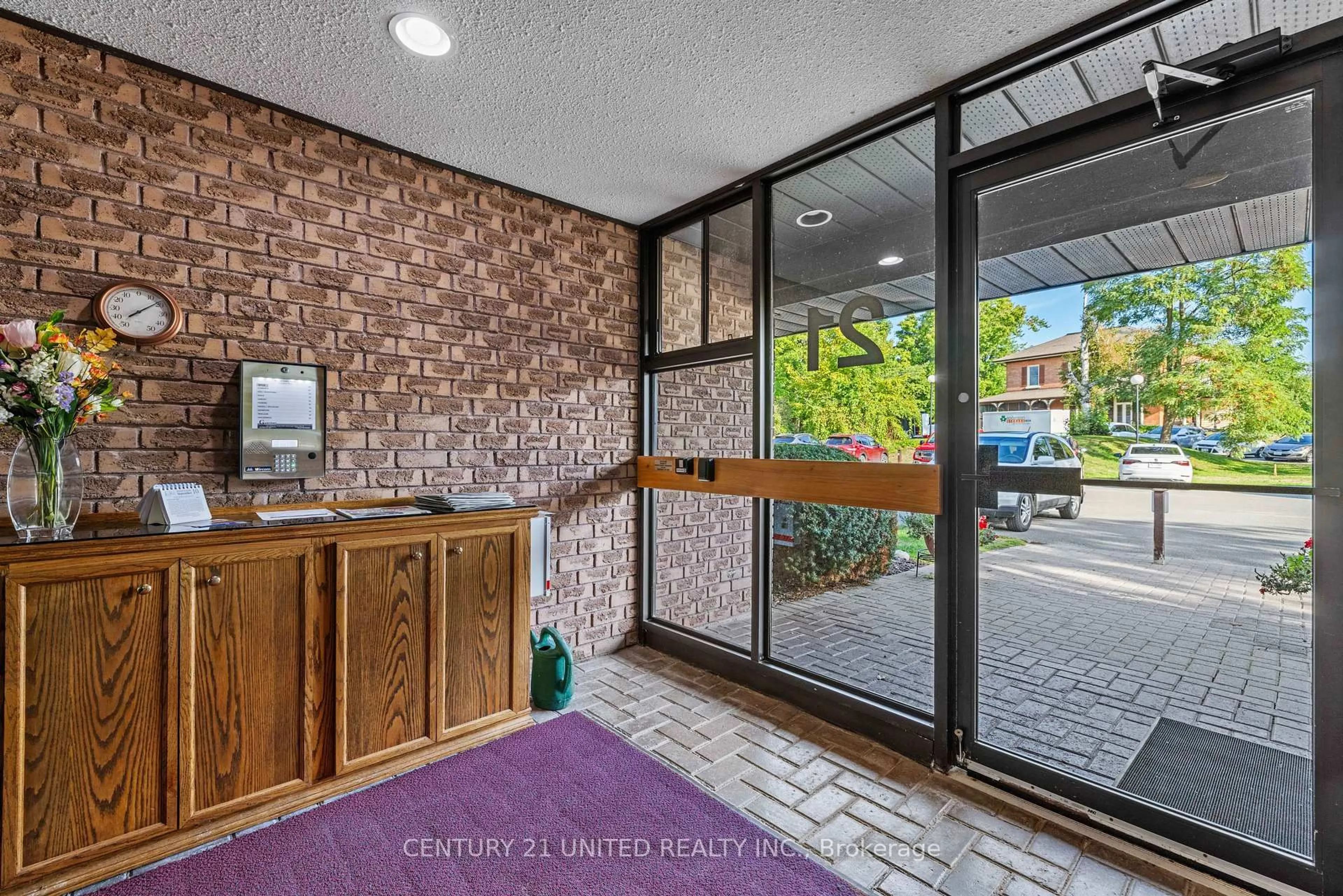Indoor foyer for 21 Paddock Wood #8, Peterborough Ontario K9H 7H2