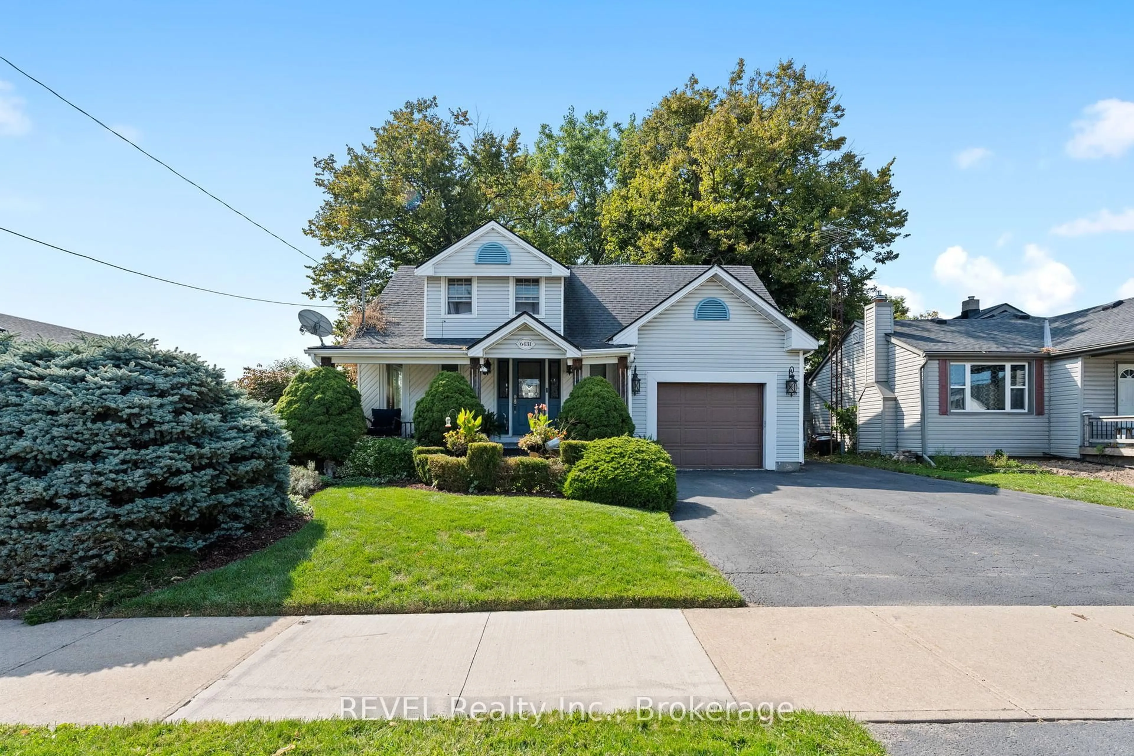 Home with vinyl exterior material, street for 6431 Montrose Rd, Niagara Falls Ontario L2H 1M1