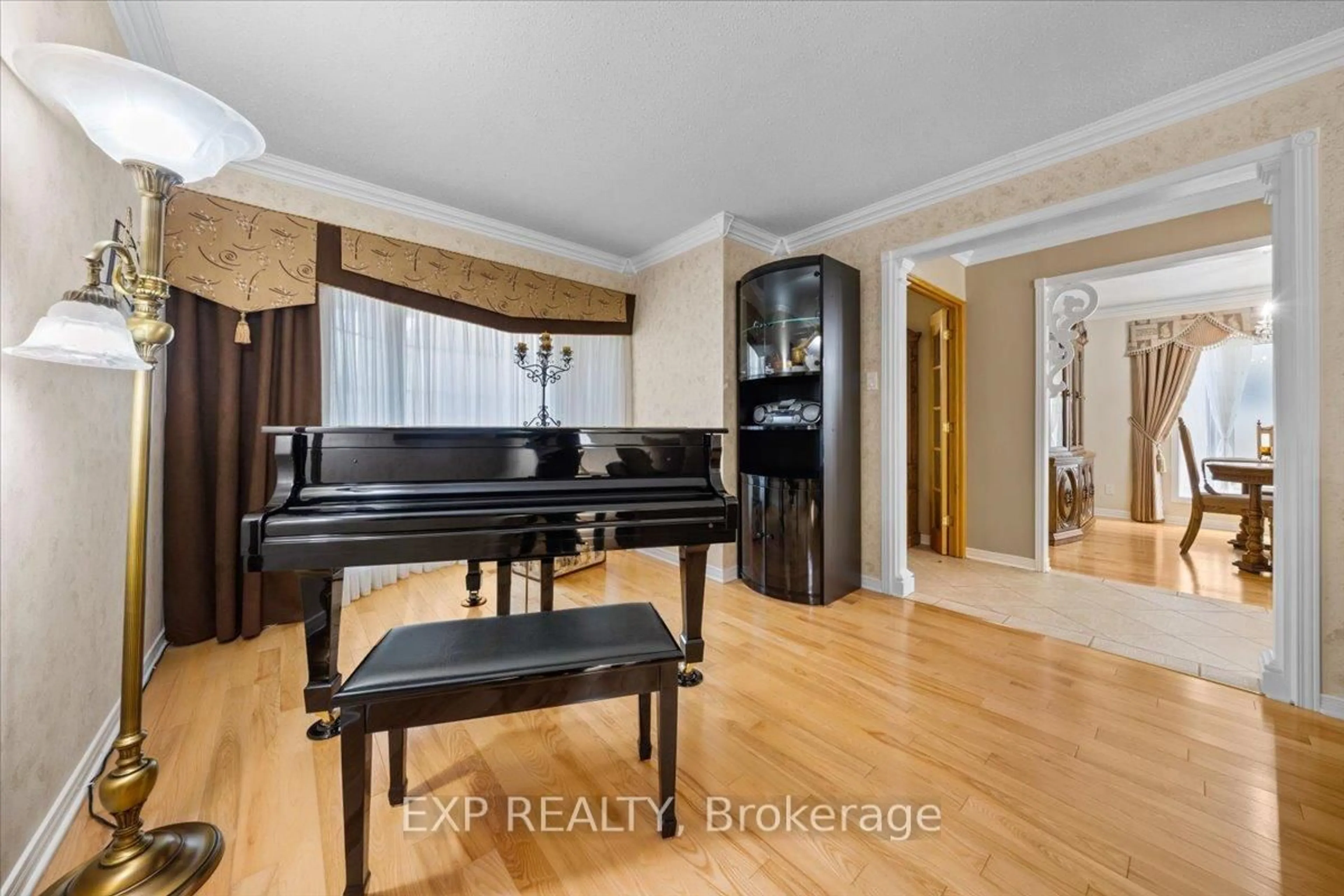Unknown for 1416 Progress Pl, Ottawa Ontario K1B 5M5
