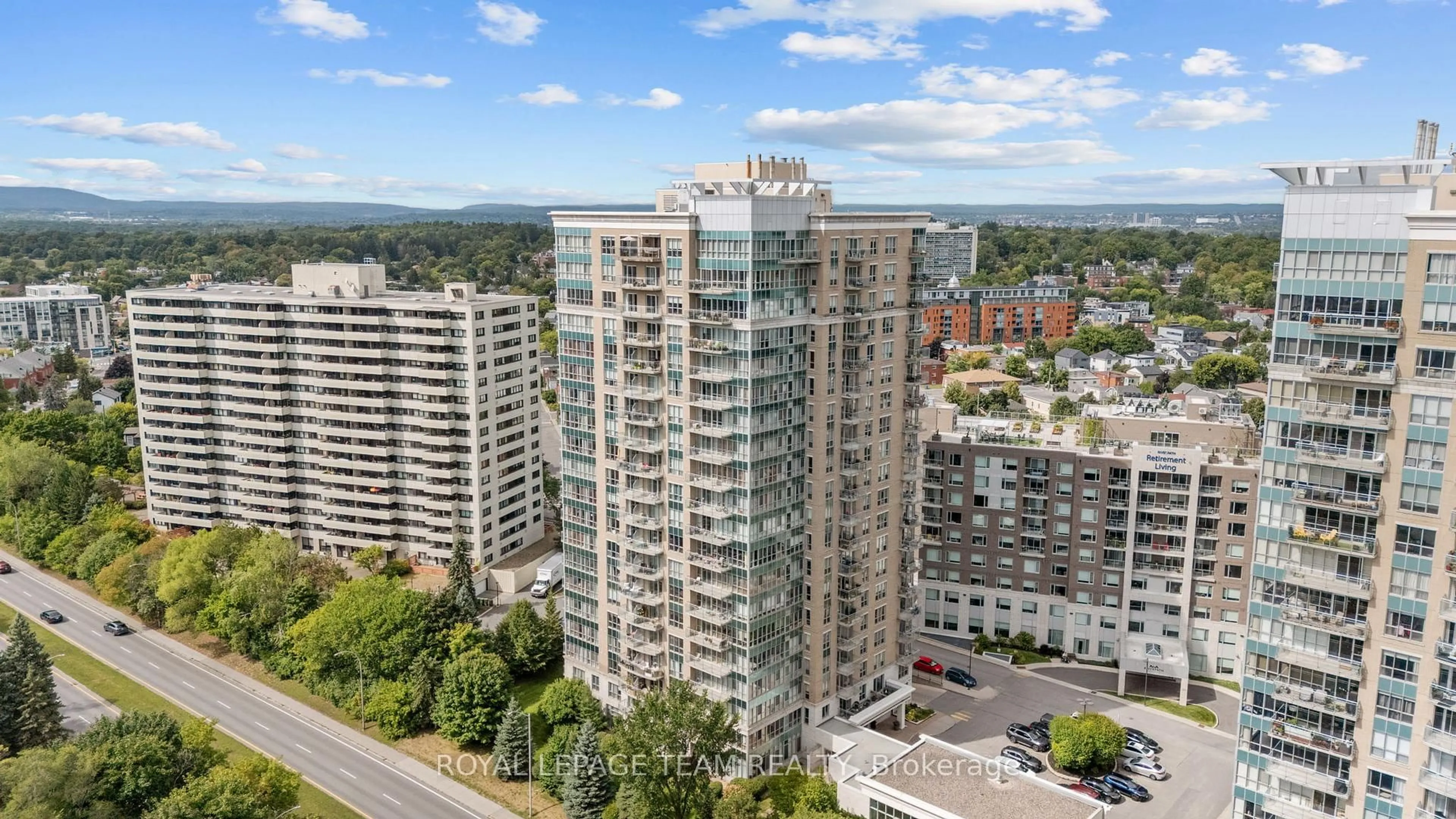A pic from outside/outdoor area/front of a property/back of a property/a pic from drone, city buildings view from balcony for 70 Landry St #1002, Ottawa Ontario K1L 0A8
