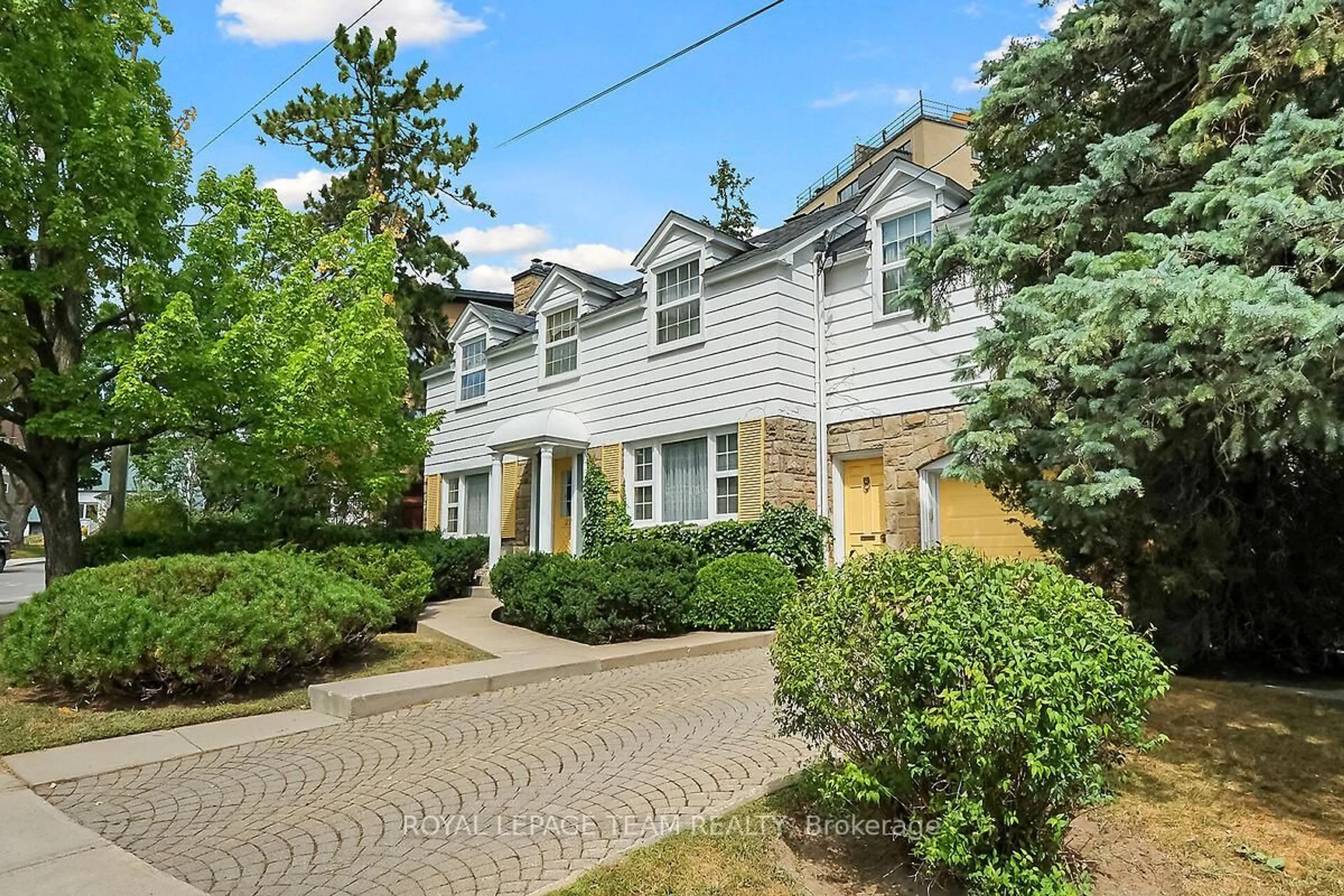 Unknown for 123 Ivy Cres, Ottawa Ontario K1M 1Y1