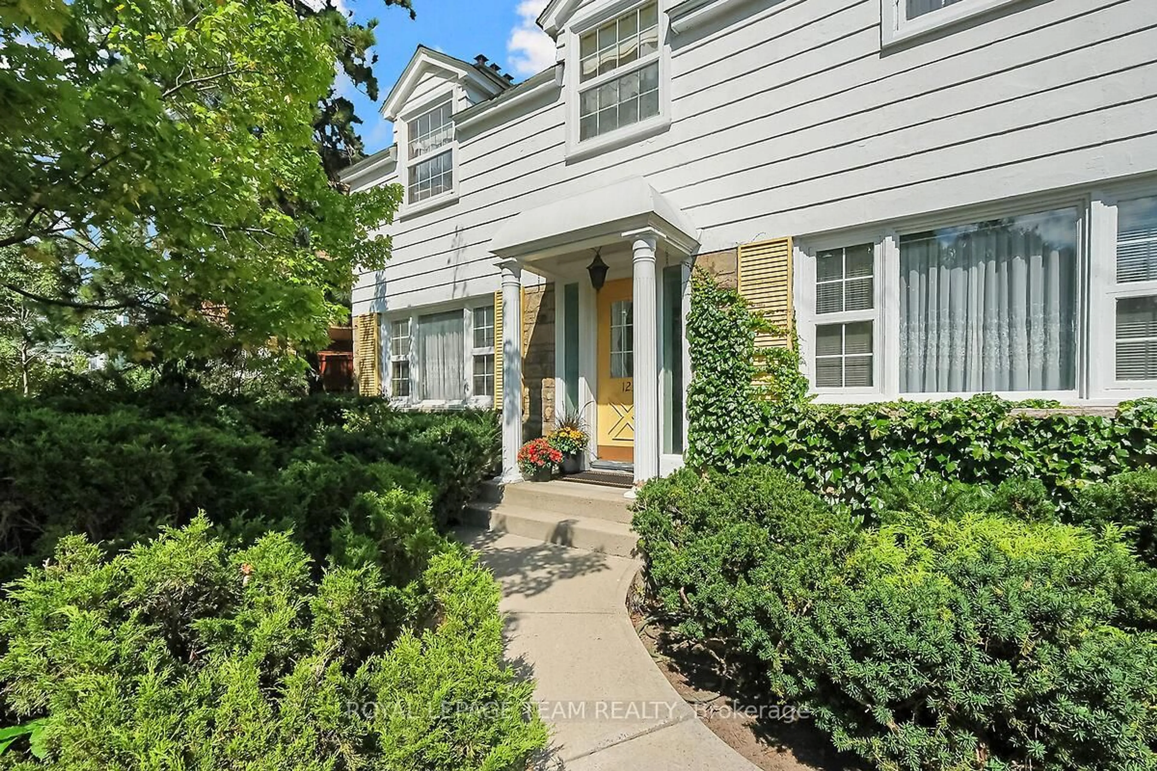 Unknown for 123 Ivy Cres, Ottawa Ontario K1M 1Y1