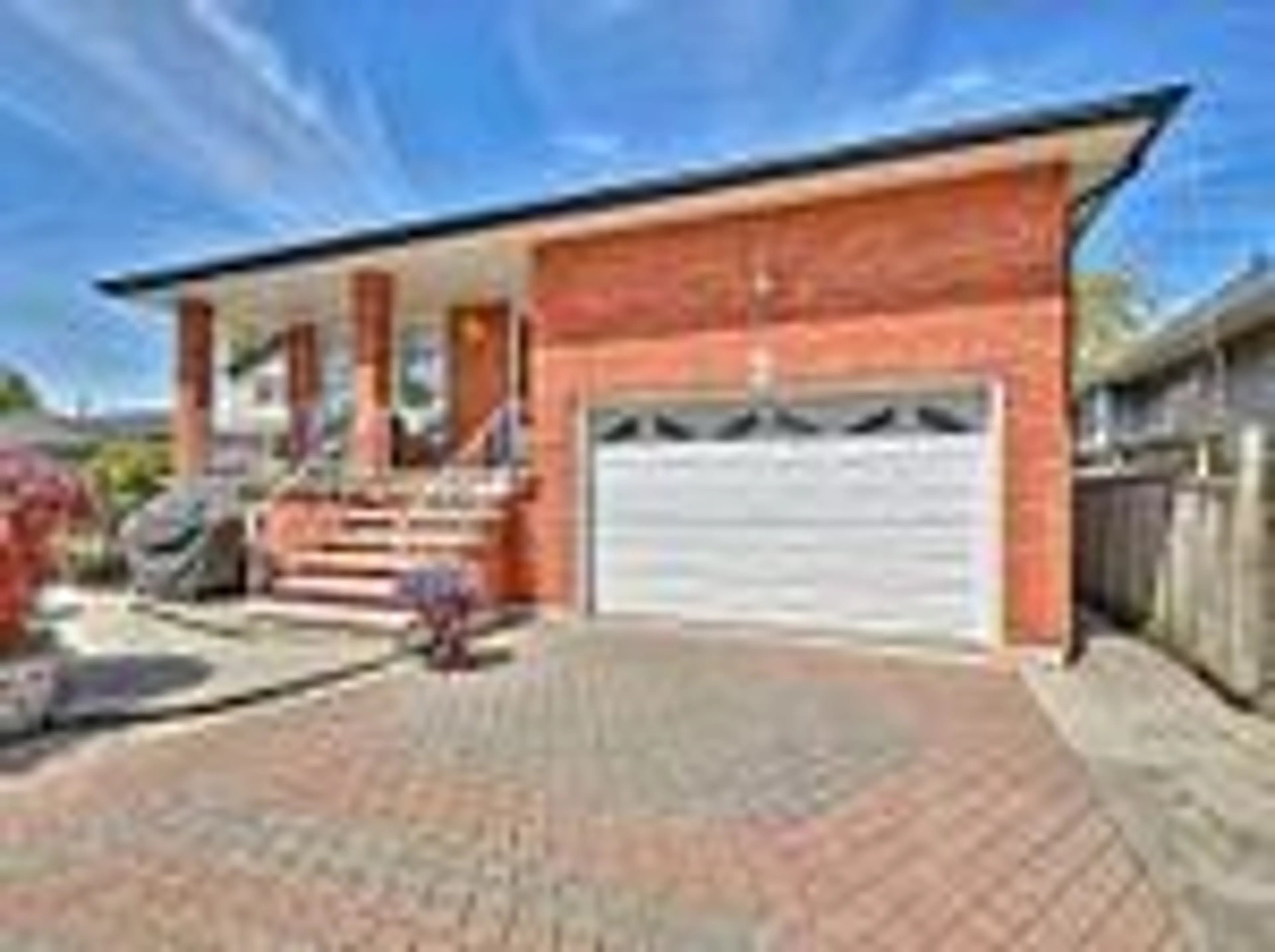 Home with brick exterior material, street for 10 Homeland Ave, Hamilton Ontario L8E 4X2