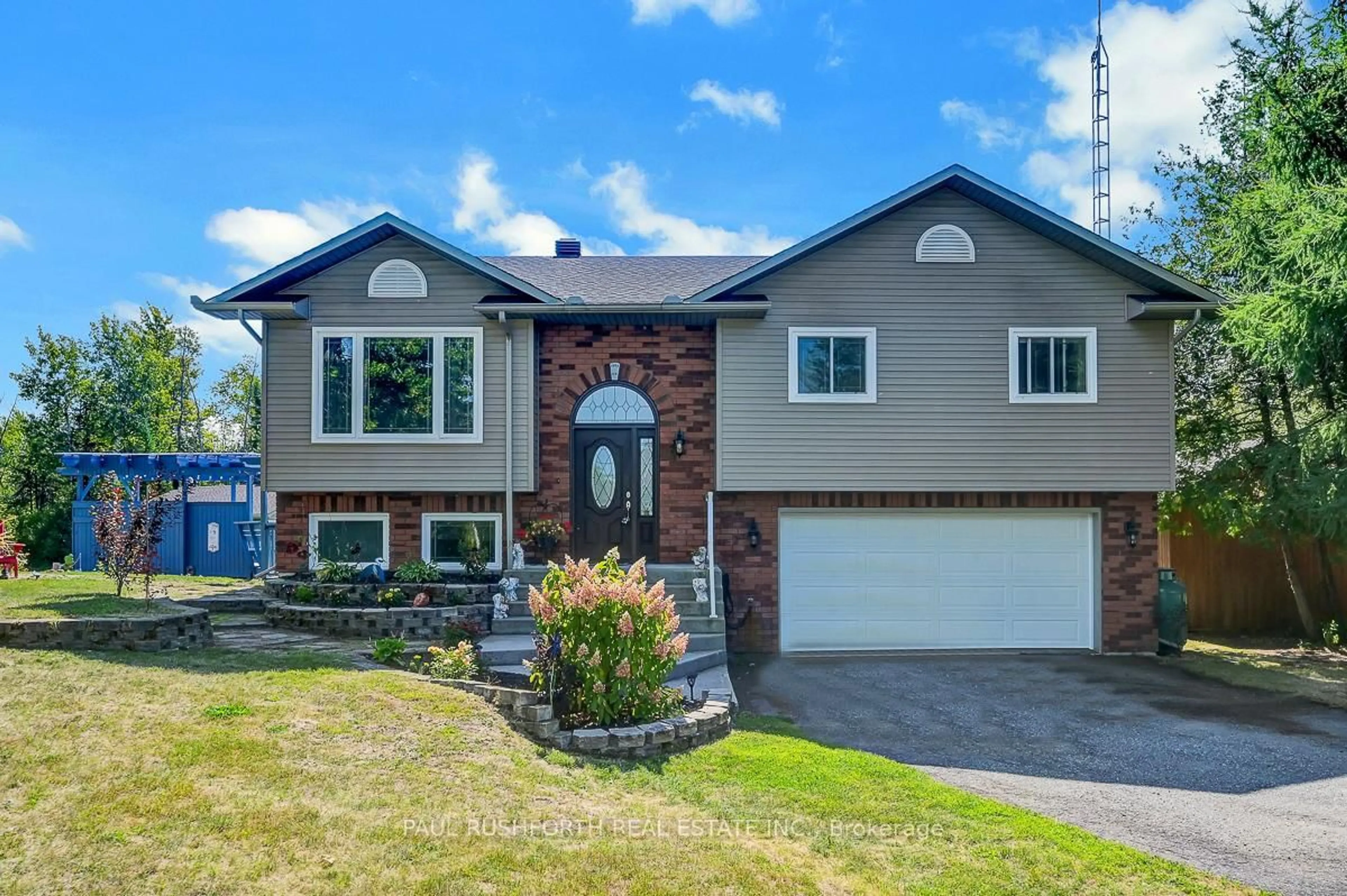 Home with vinyl exterior material, street for 242 County 41 Rd, Merrickville-Wolford Ontario K0G 1N0