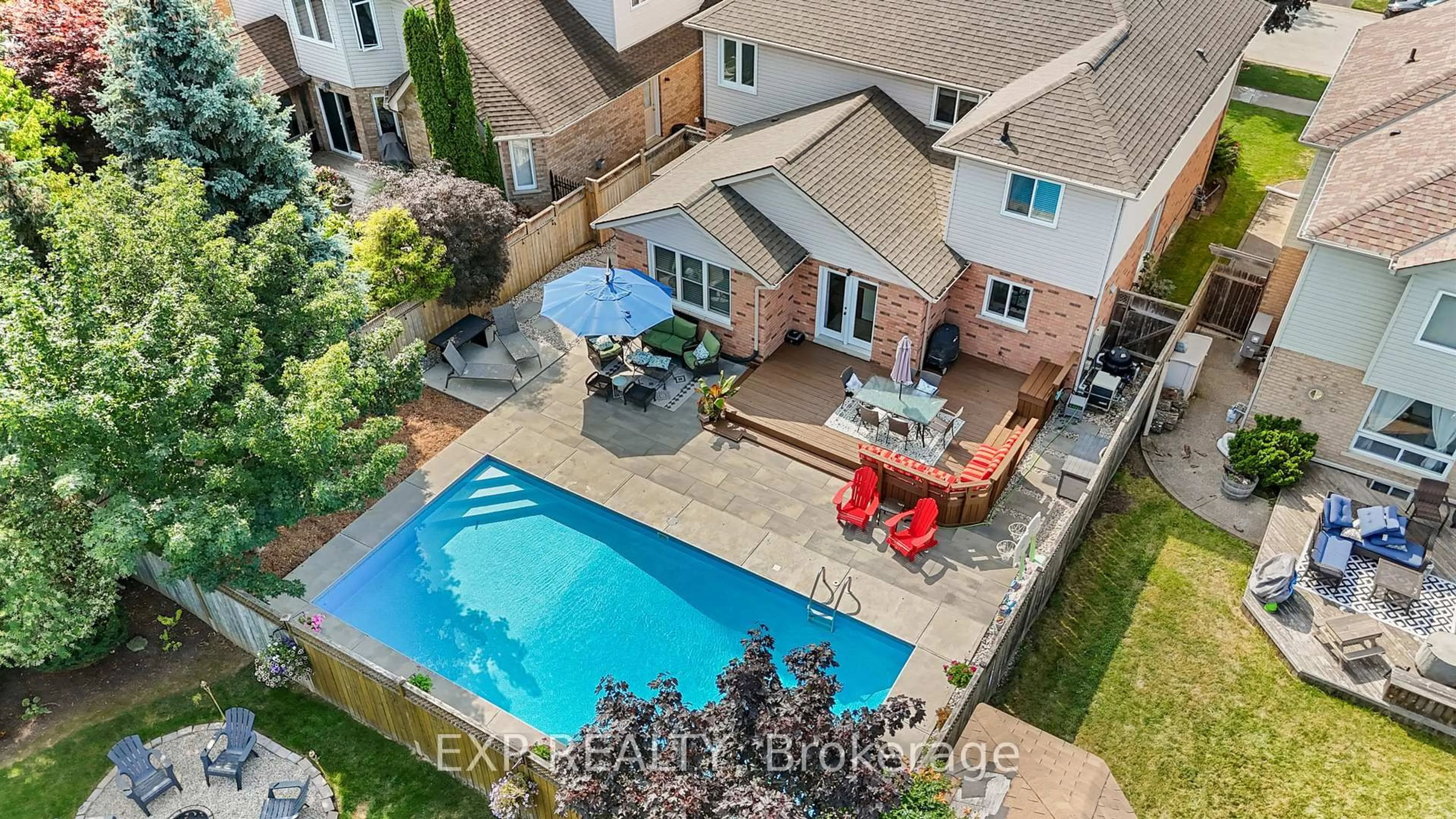 A pic from outside/outdoor area/front of a property/back of a property/a pic from drone, water/lake/river/ocean view for 4103 Highland Park Dr, Lincoln Ontario L0R 1B7