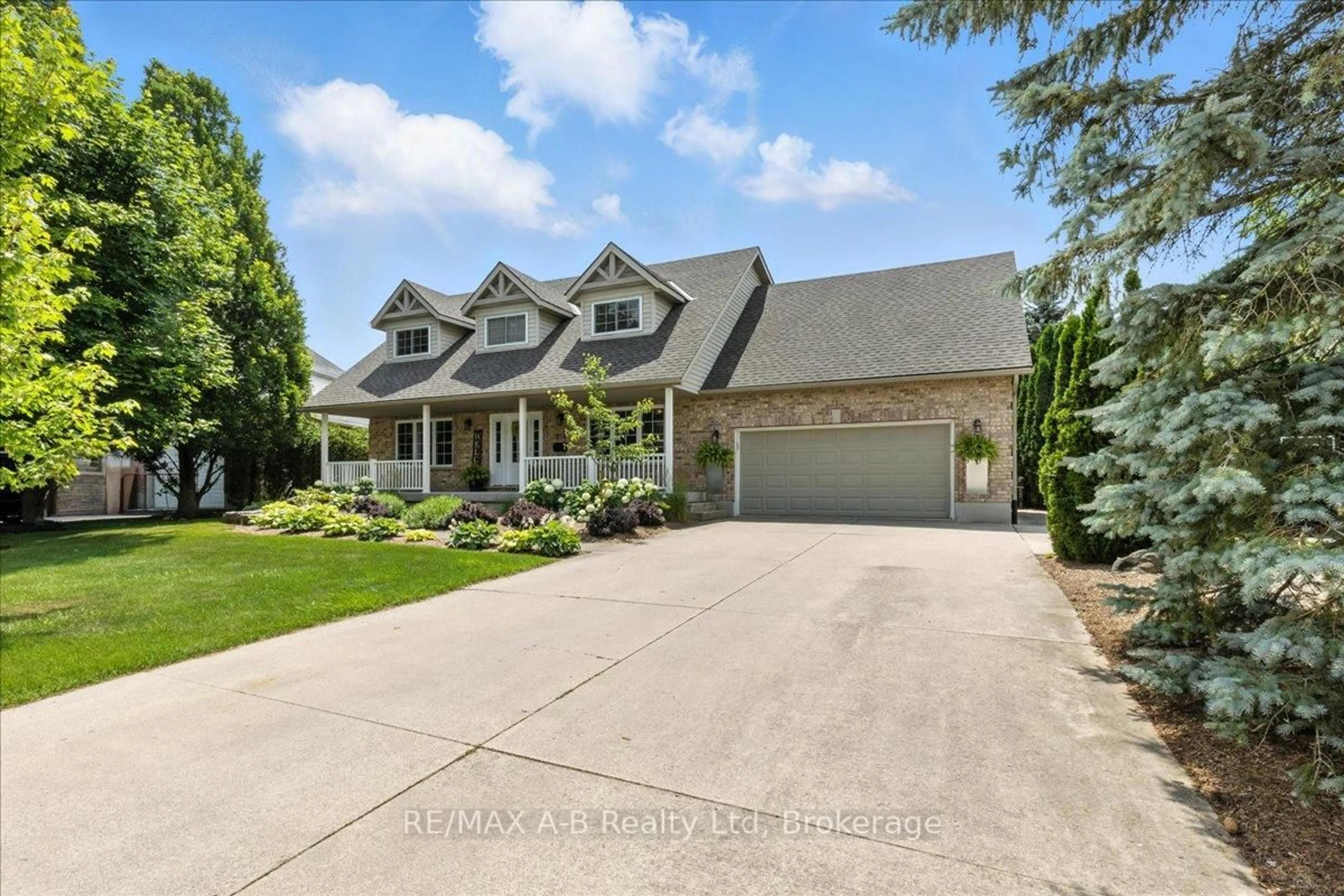Unknown for 214 Jordan Cres, West Perth Ontario N0K 1N0