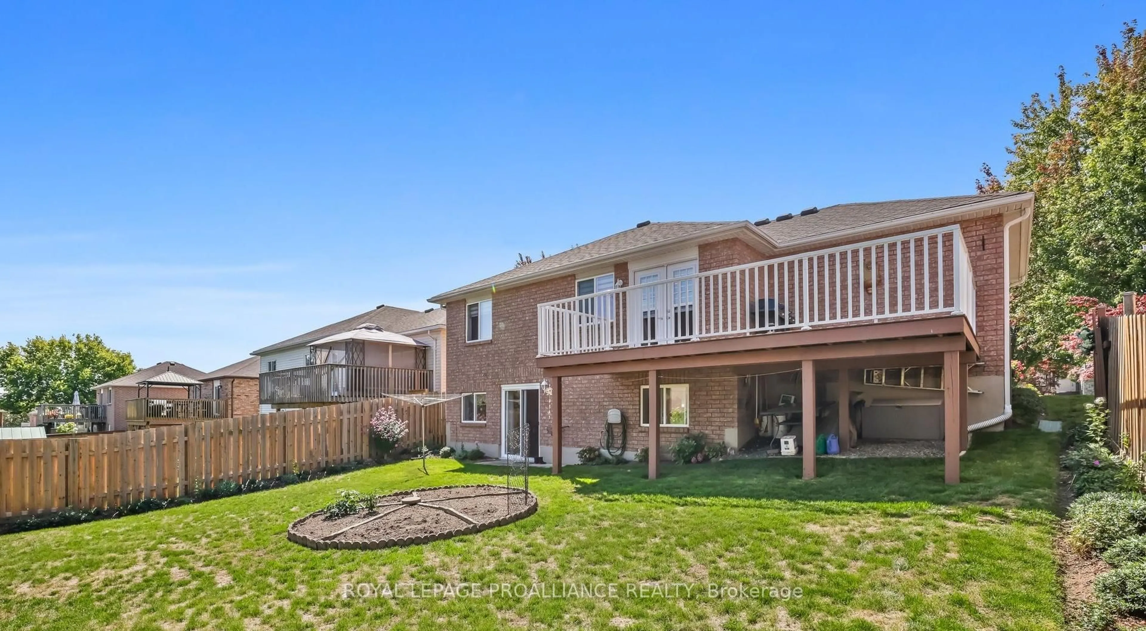 Unknown for 746 Munson Cres, Cobourg Ontario K9A 5N9