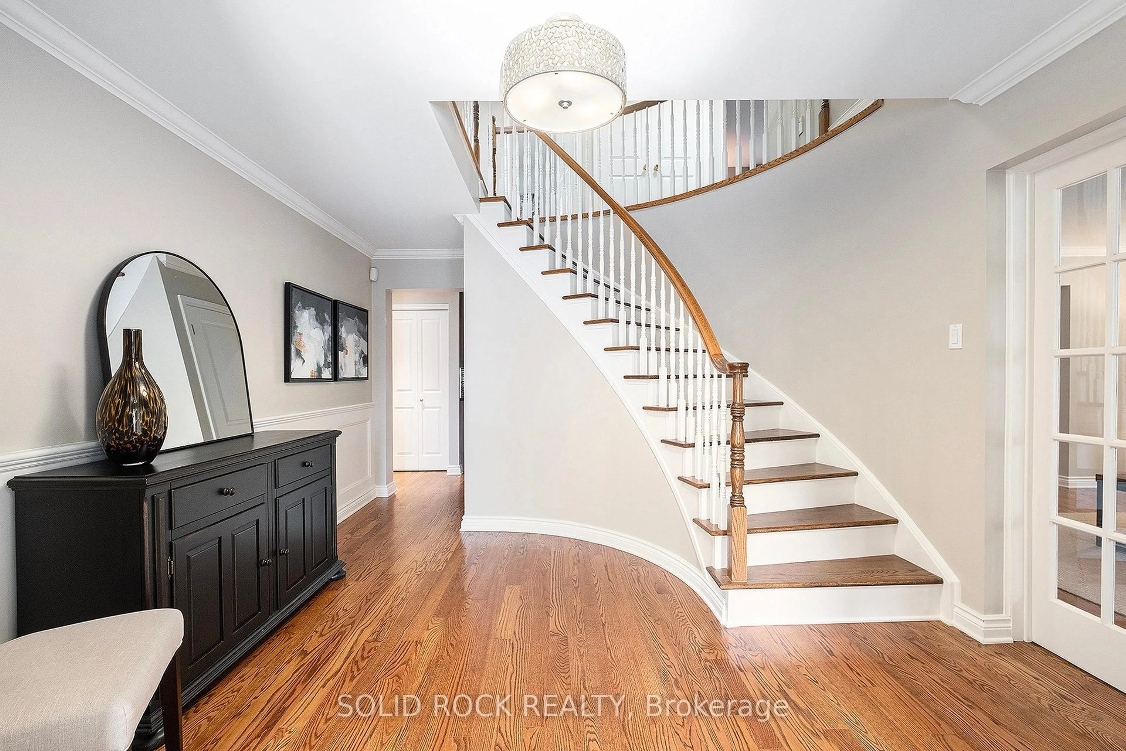 Indoor entryway for 18 Falk Ave, Barrhaven Ontario K2J 1L1